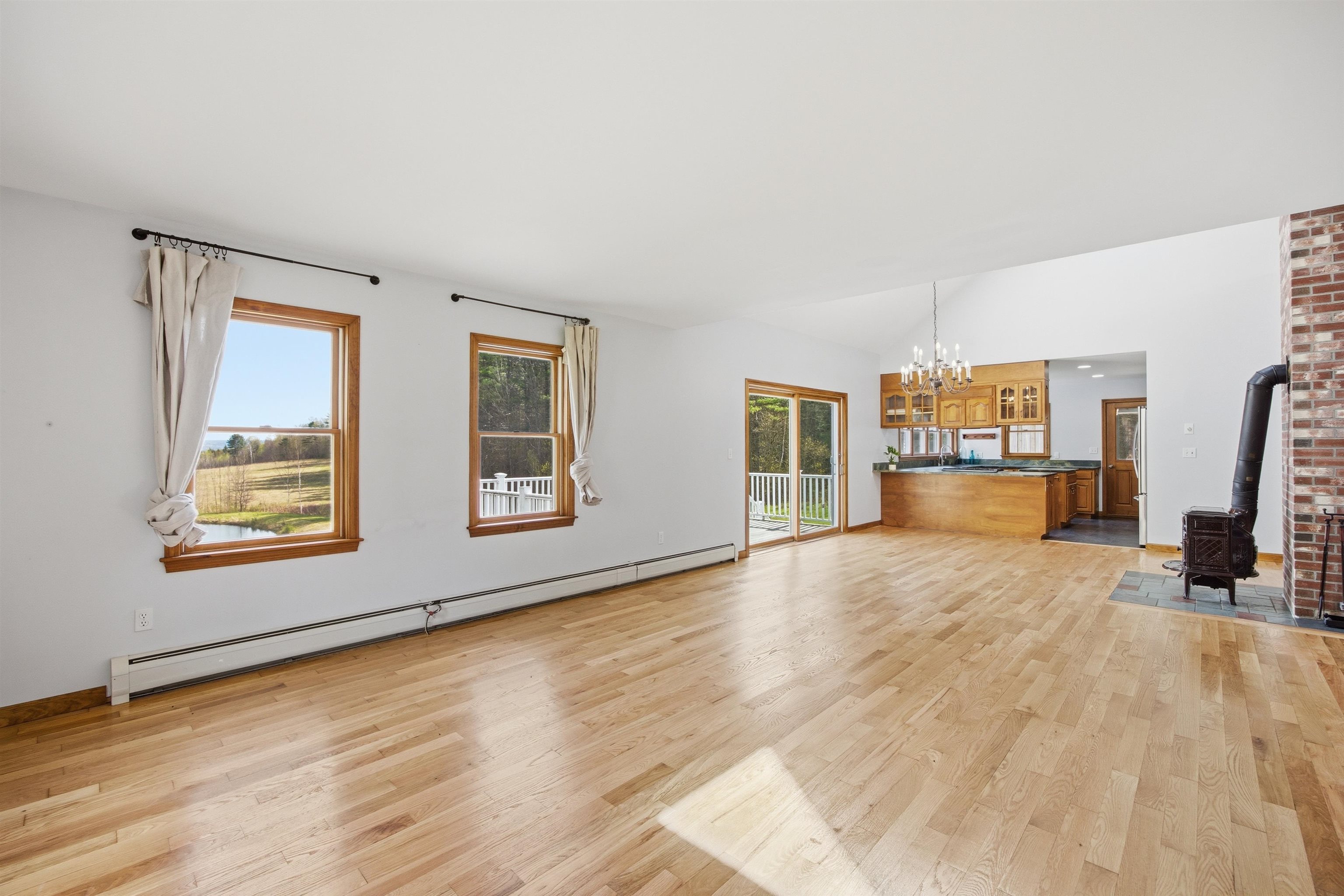 228 Leonard Road Property Photo 10
