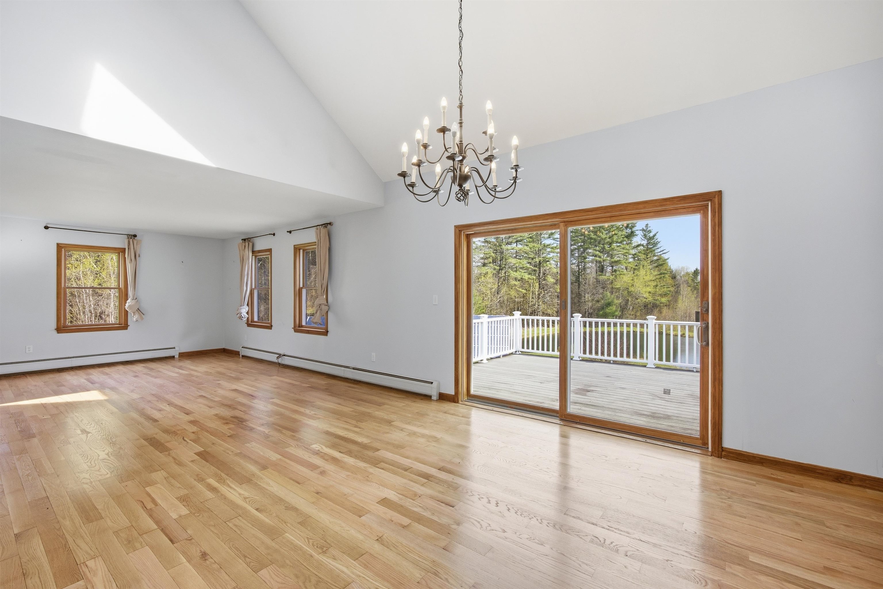 228 Leonard Road Property Photo 11
