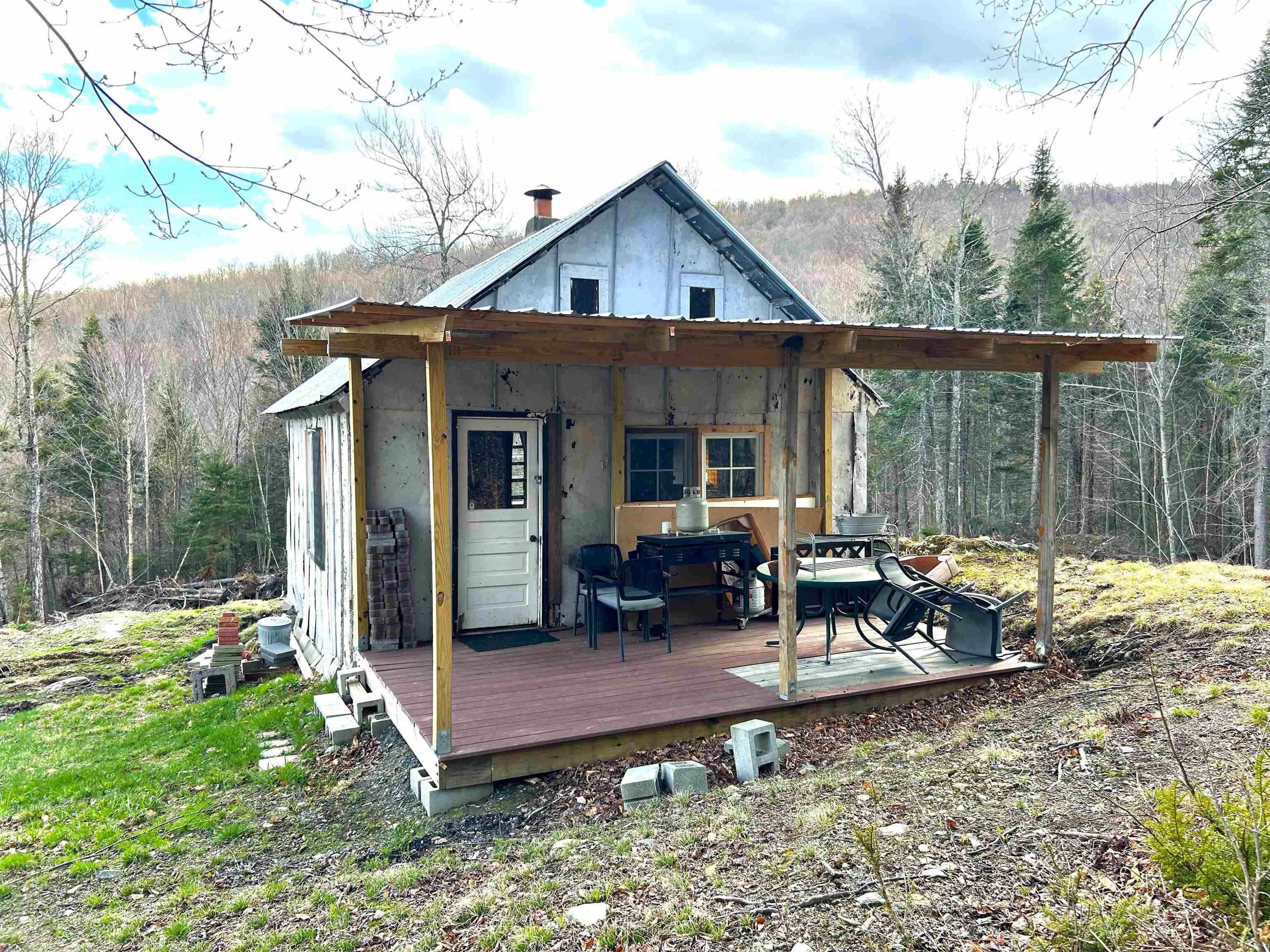 1164 Hallstrom Road Property Photo 1