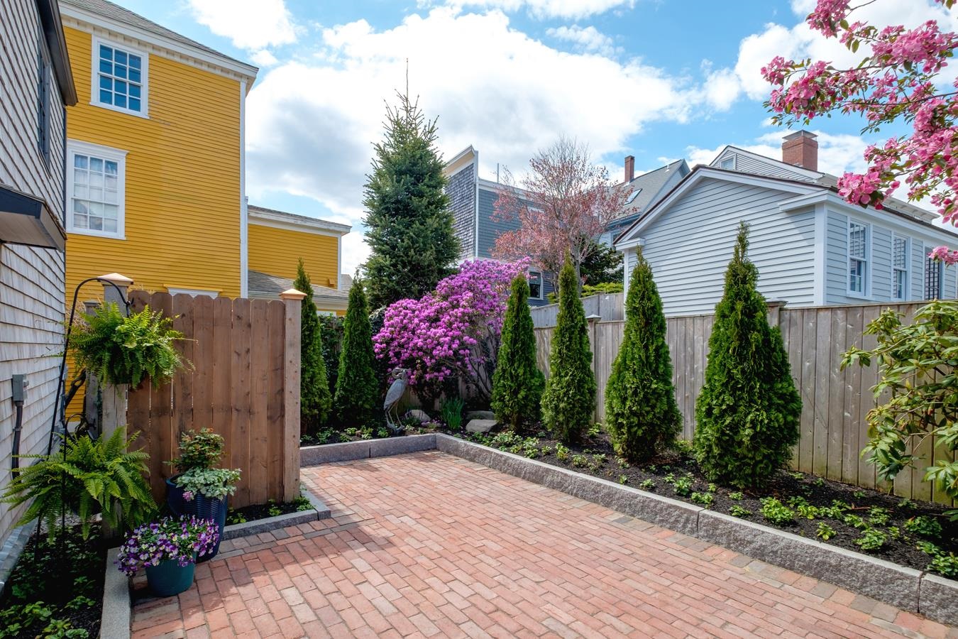 114 Mechanic Street Property Photo 4