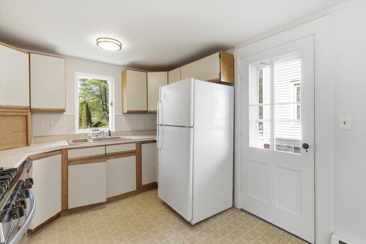 8 West Street Property Photo 10