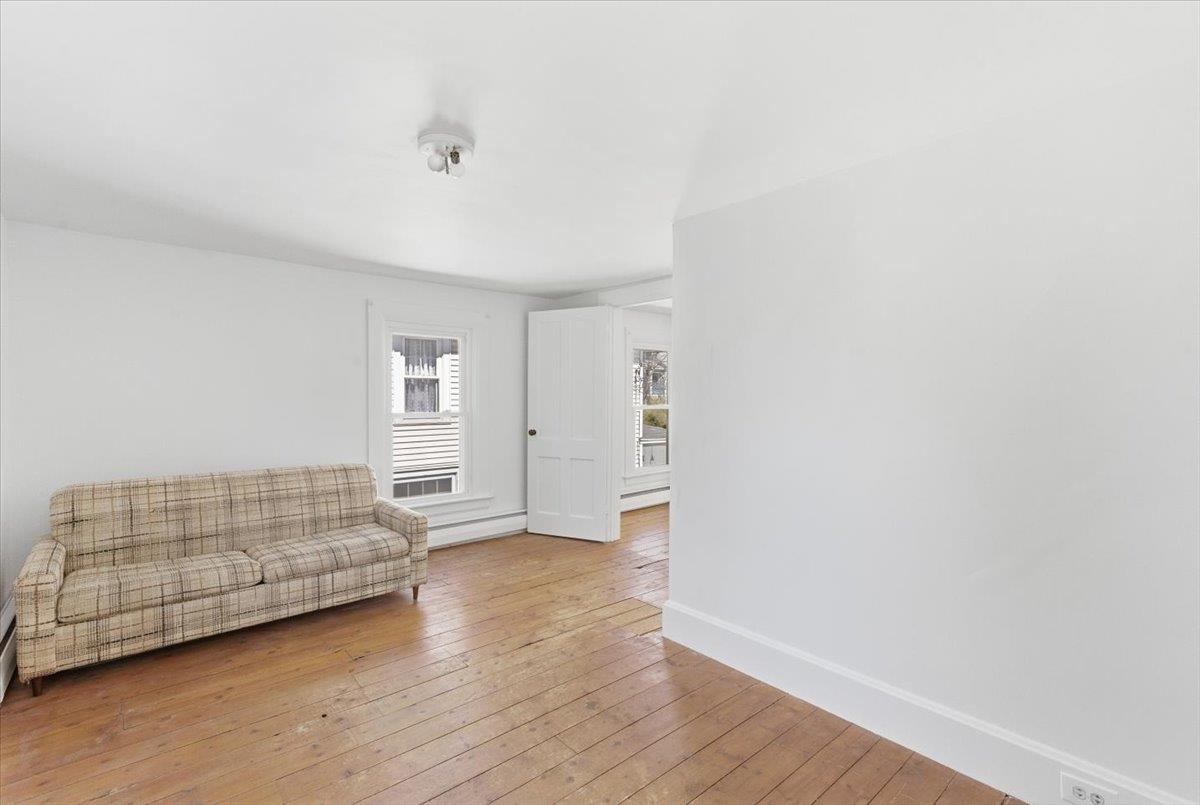 8 West Street Property Photo 16