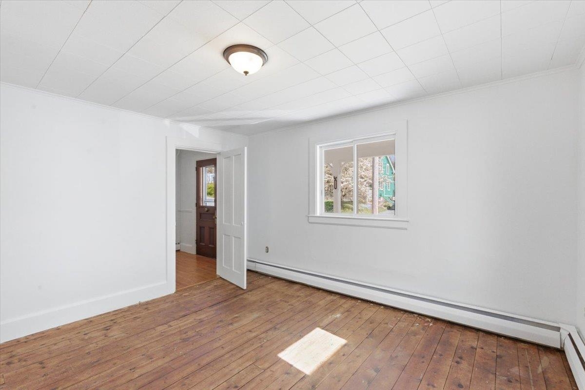 8 West Street Property Photo 17