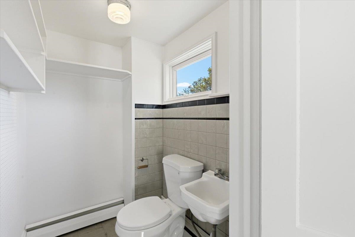 8 West Street Property Photo 25