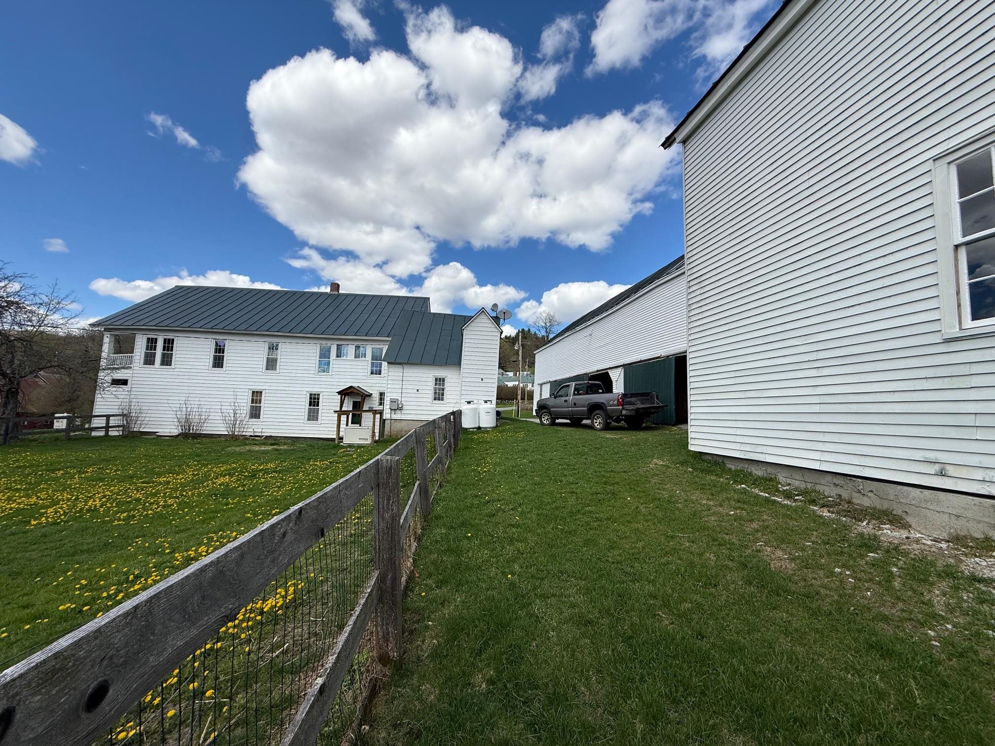 374 Corinth-topsham Road Property Photo 3