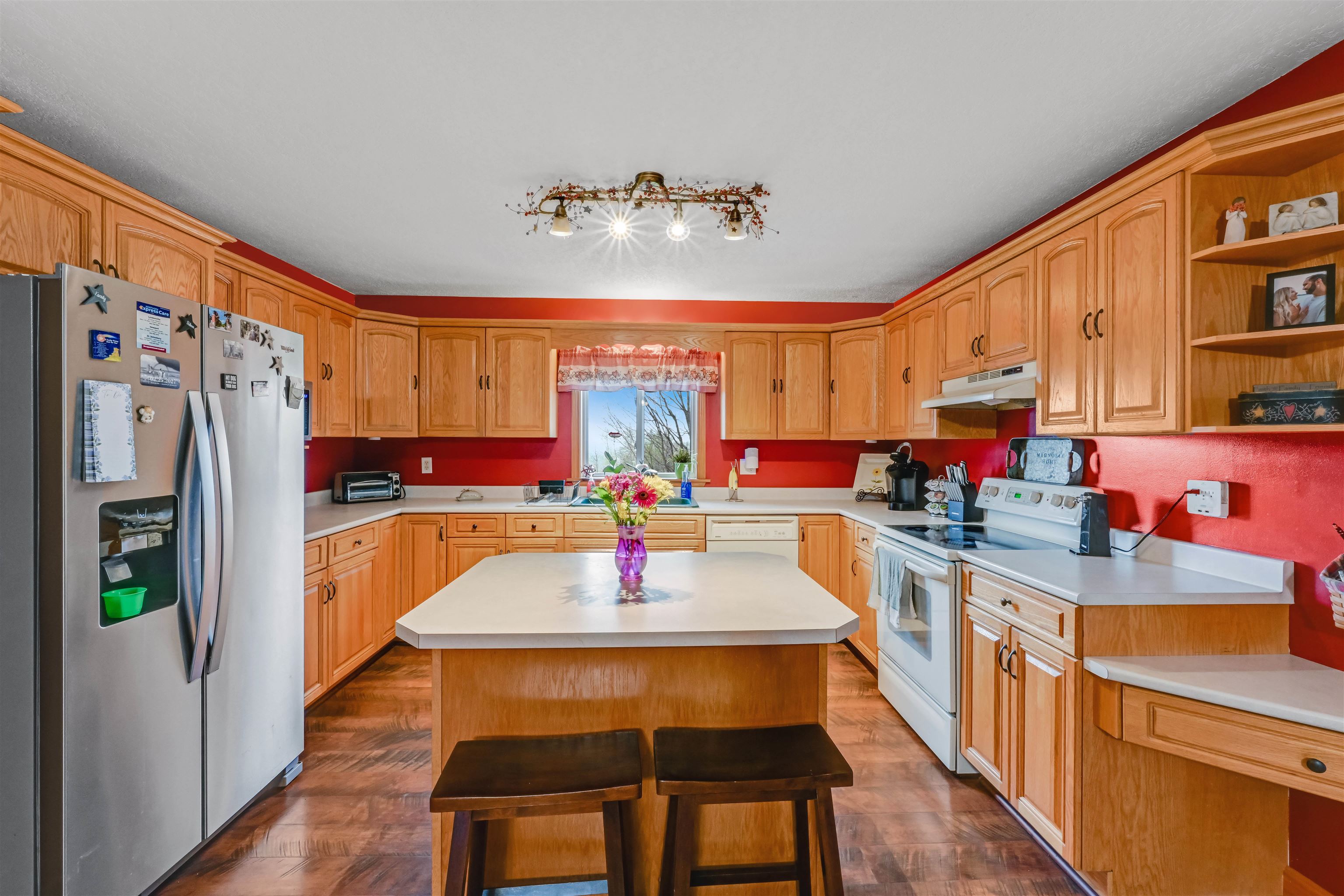 93 Carpenter Boulevard Property Photo 3