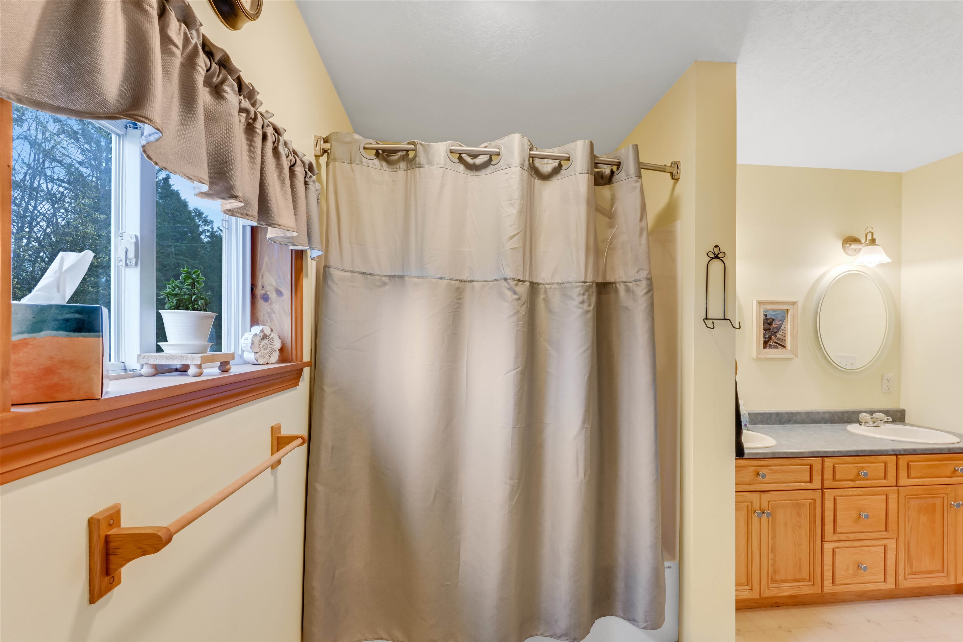 93 Carpenter Boulevard Property Photo 14