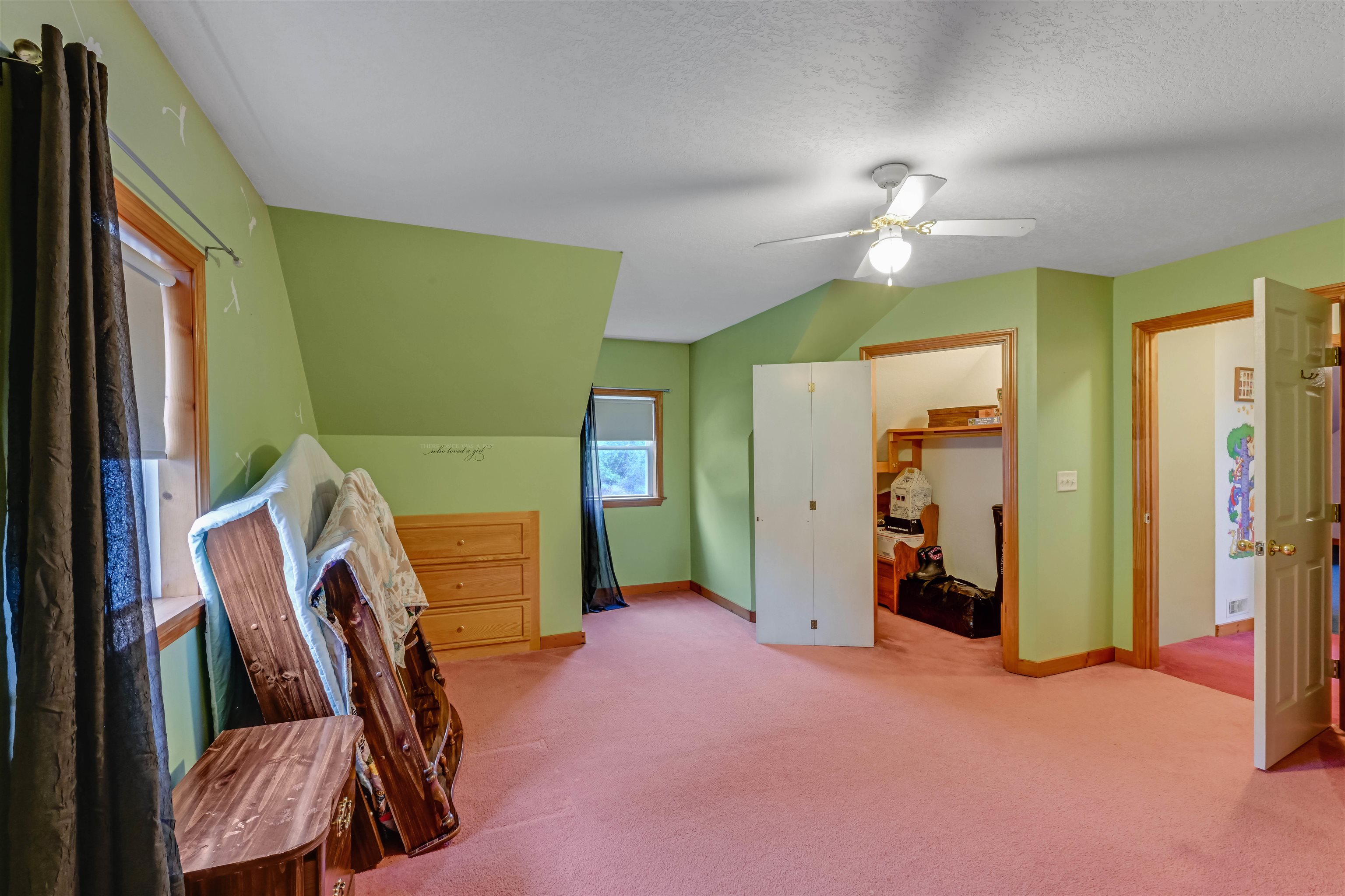 93 Carpenter Boulevard Property Photo 27