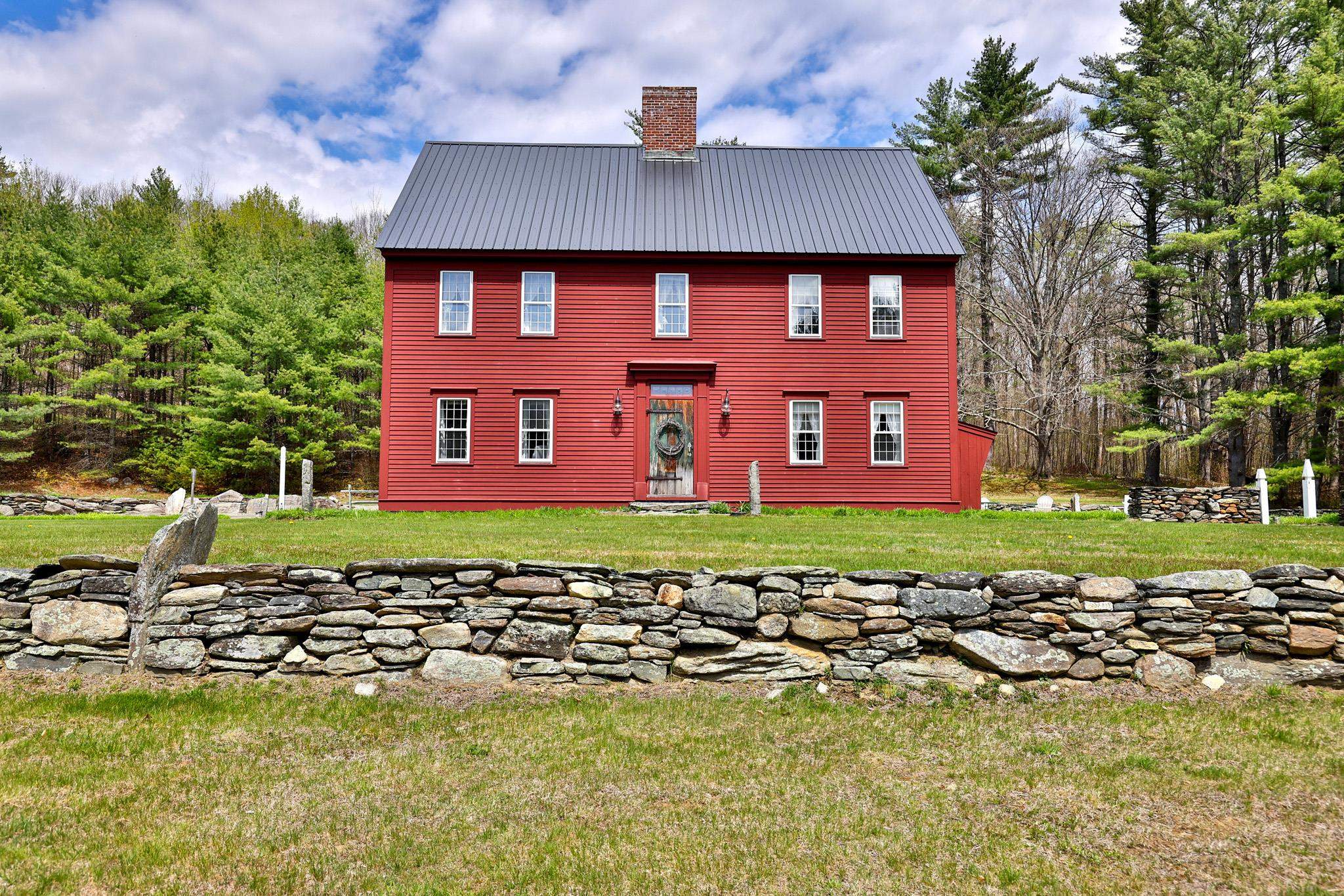 1302 Popple Dungeon Road Property Photo 2