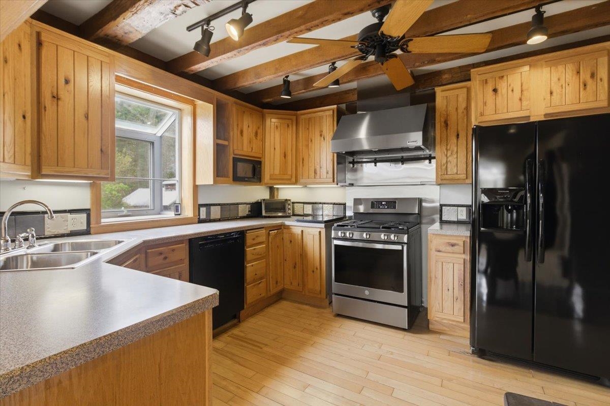 2154 Us Route 7 Property Photo 11