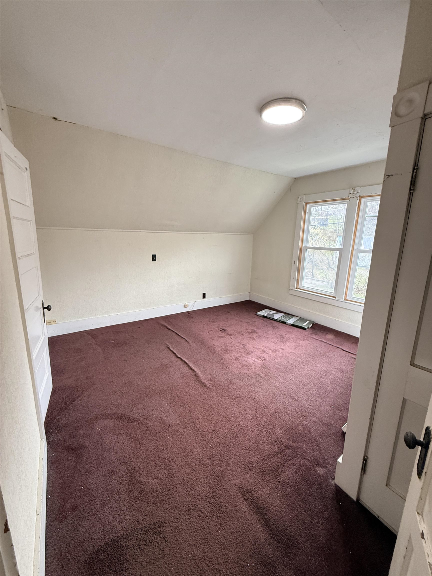 99-101 Maple Avenue Property Photo 8