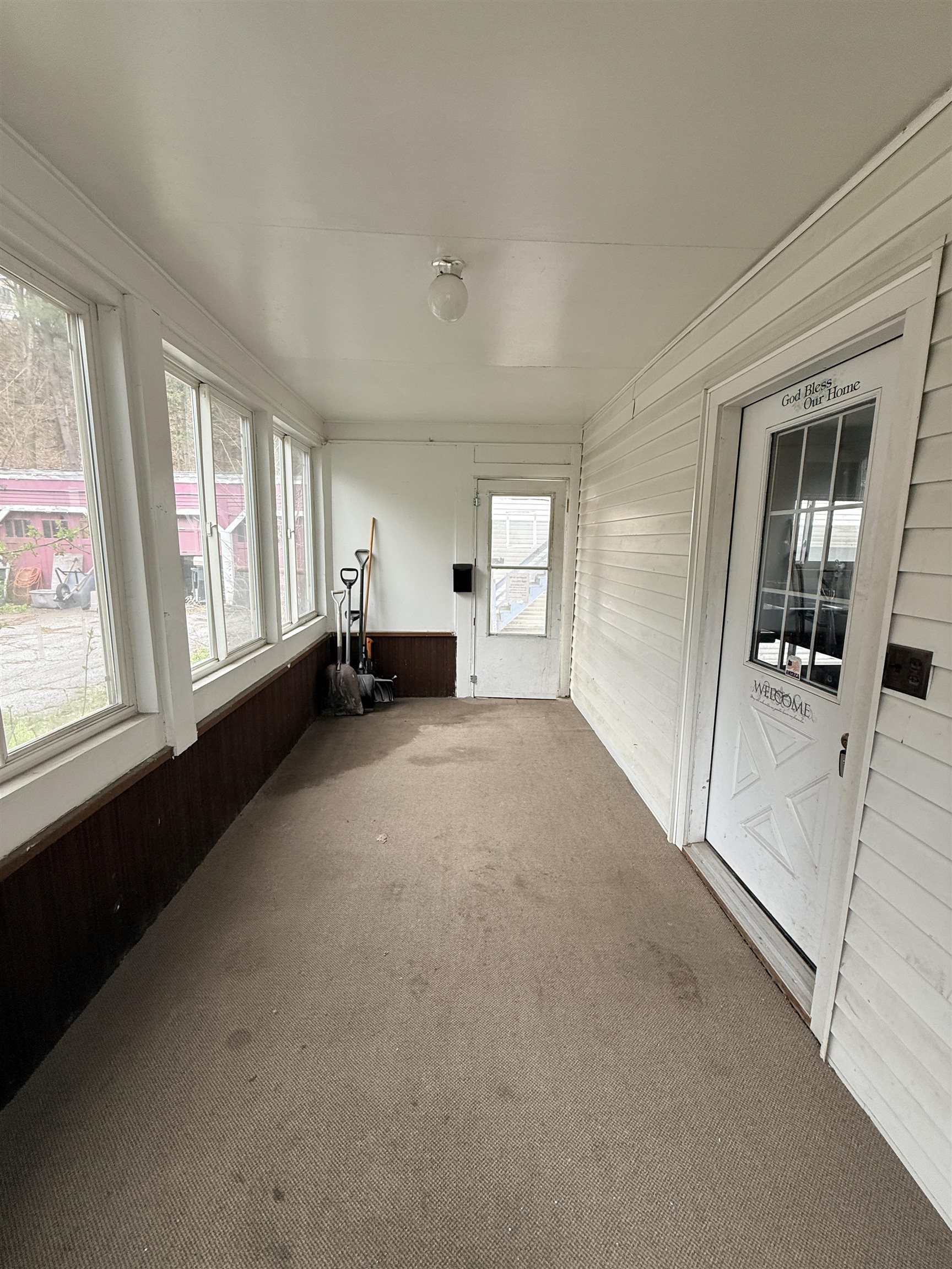 99-101 Maple Avenue Property Photo 11