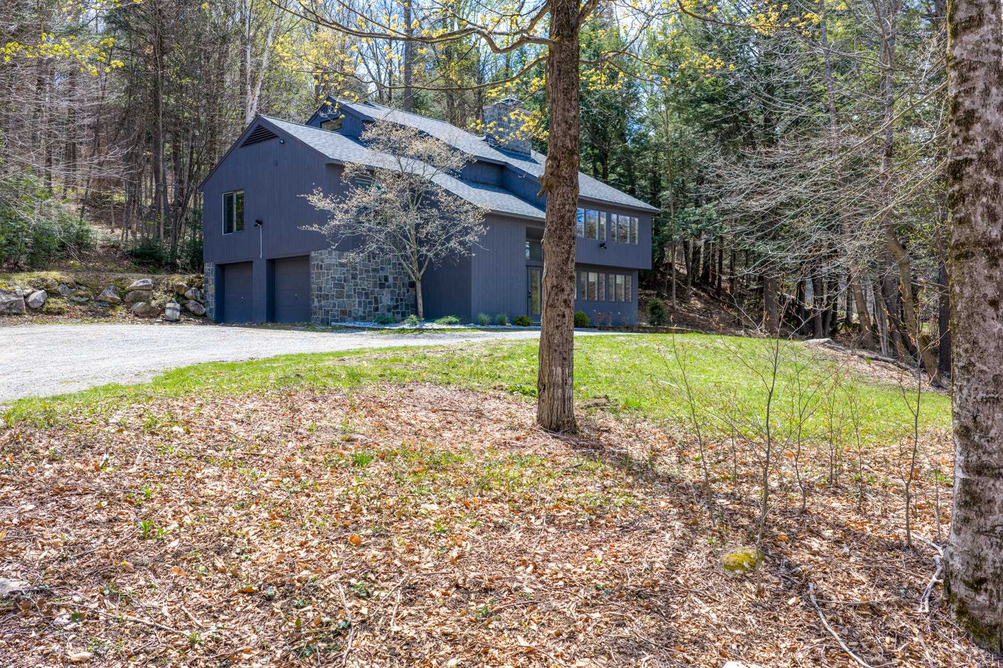 19 Maple Hill Road Property Photo 4