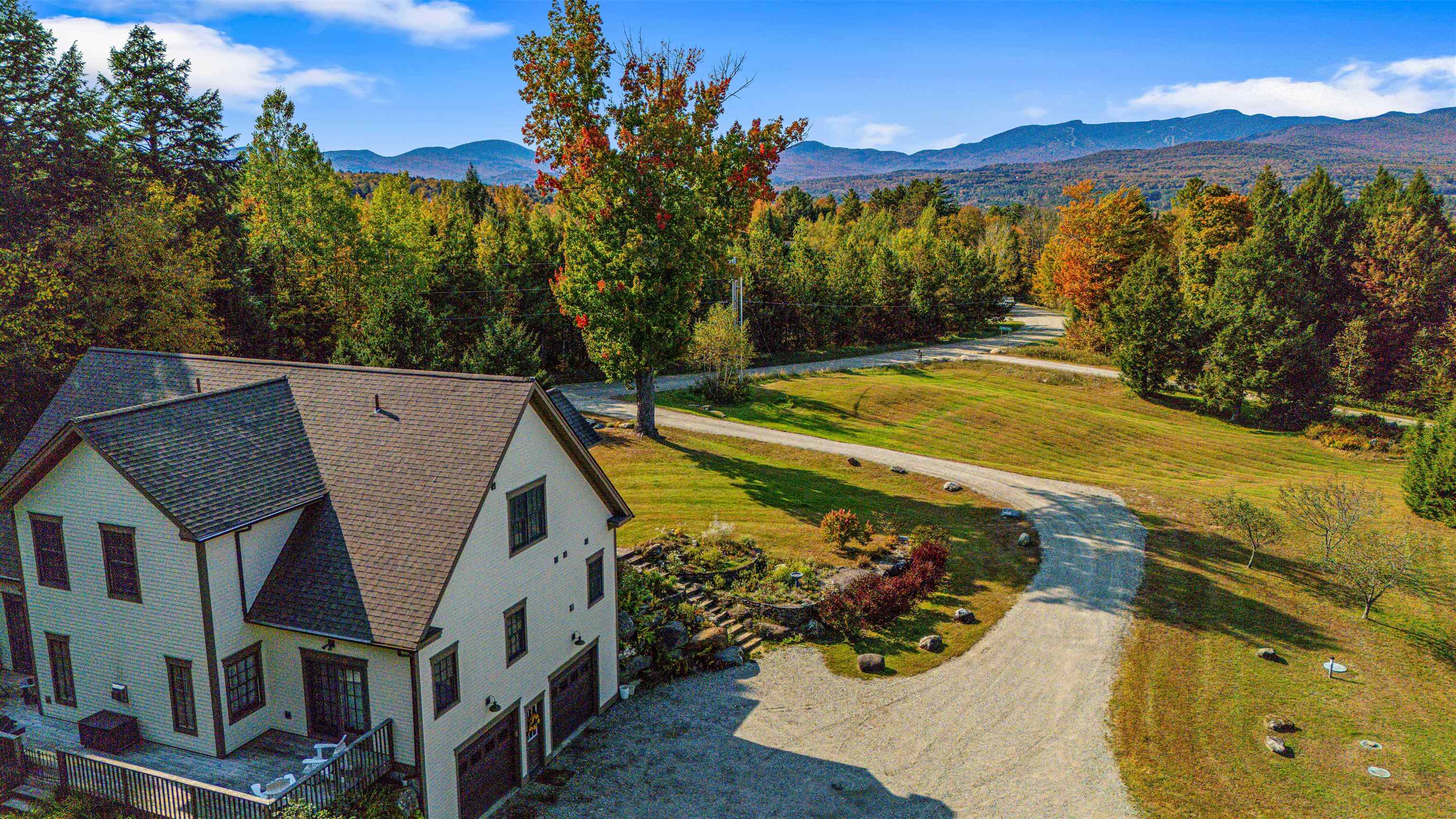 577 Elmore Mountain Road Property Photo 3