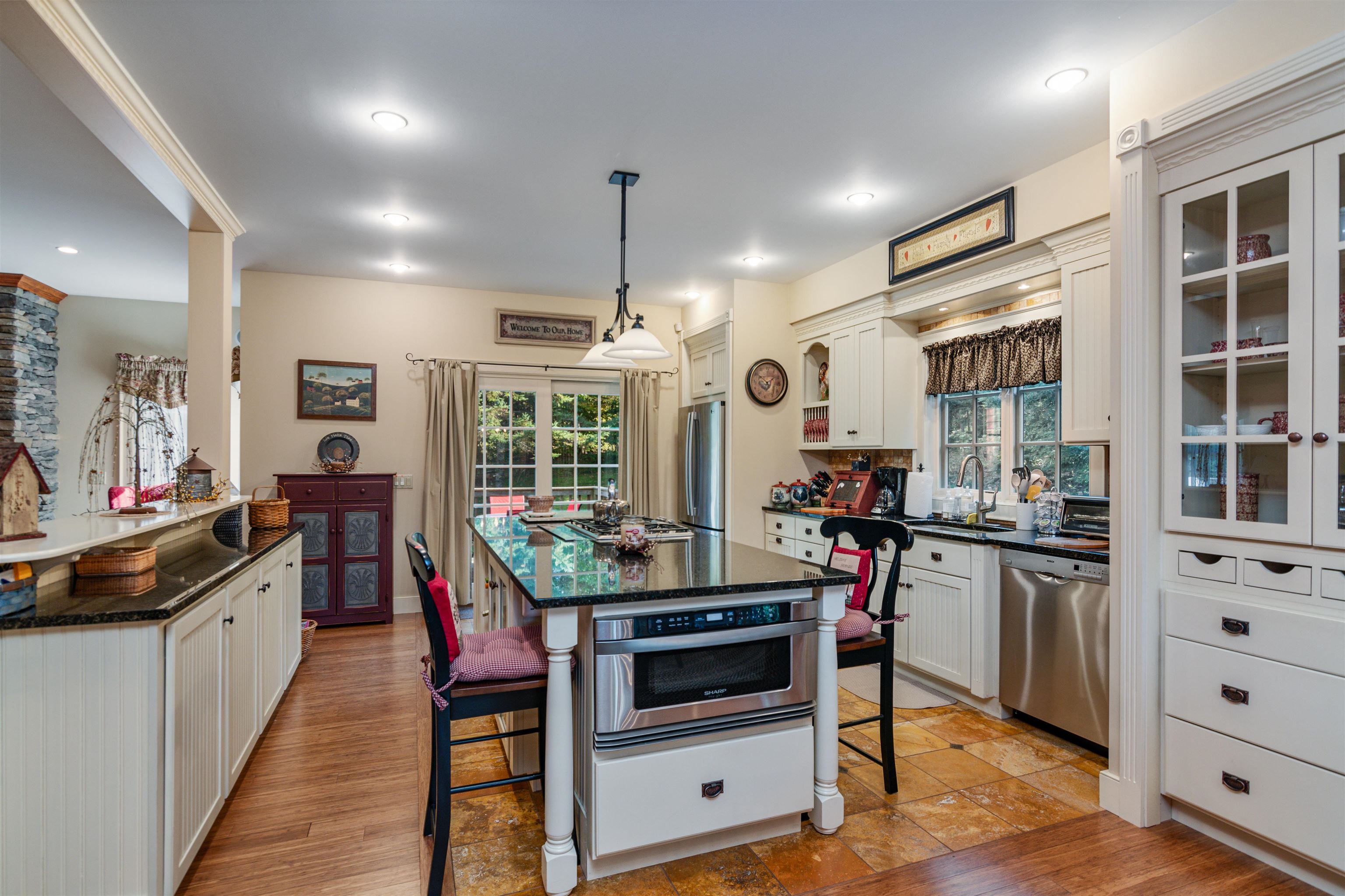 577 Elmore Mountain Road Property Photo 10