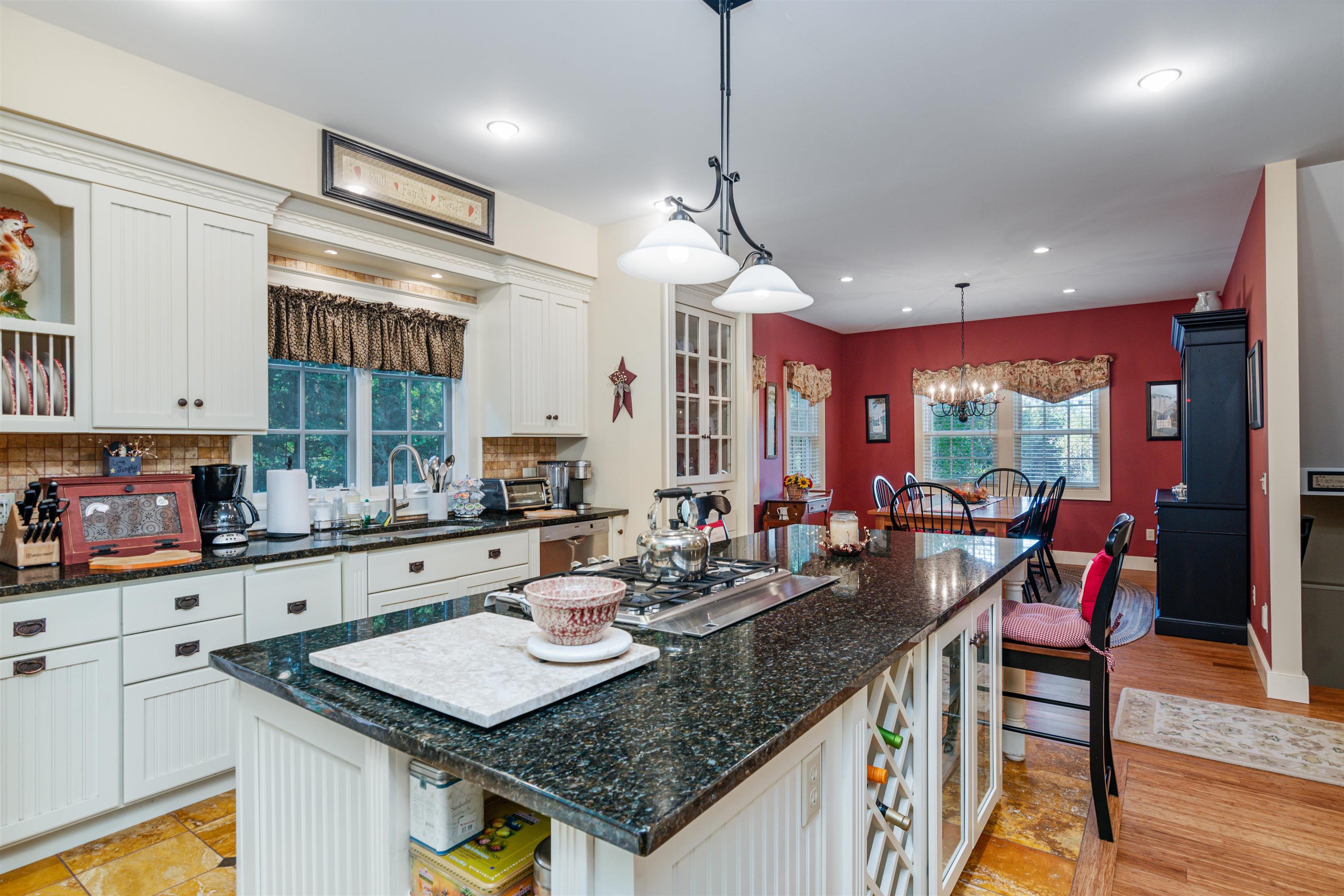 577 Elmore Mountain Road Property Photo 14