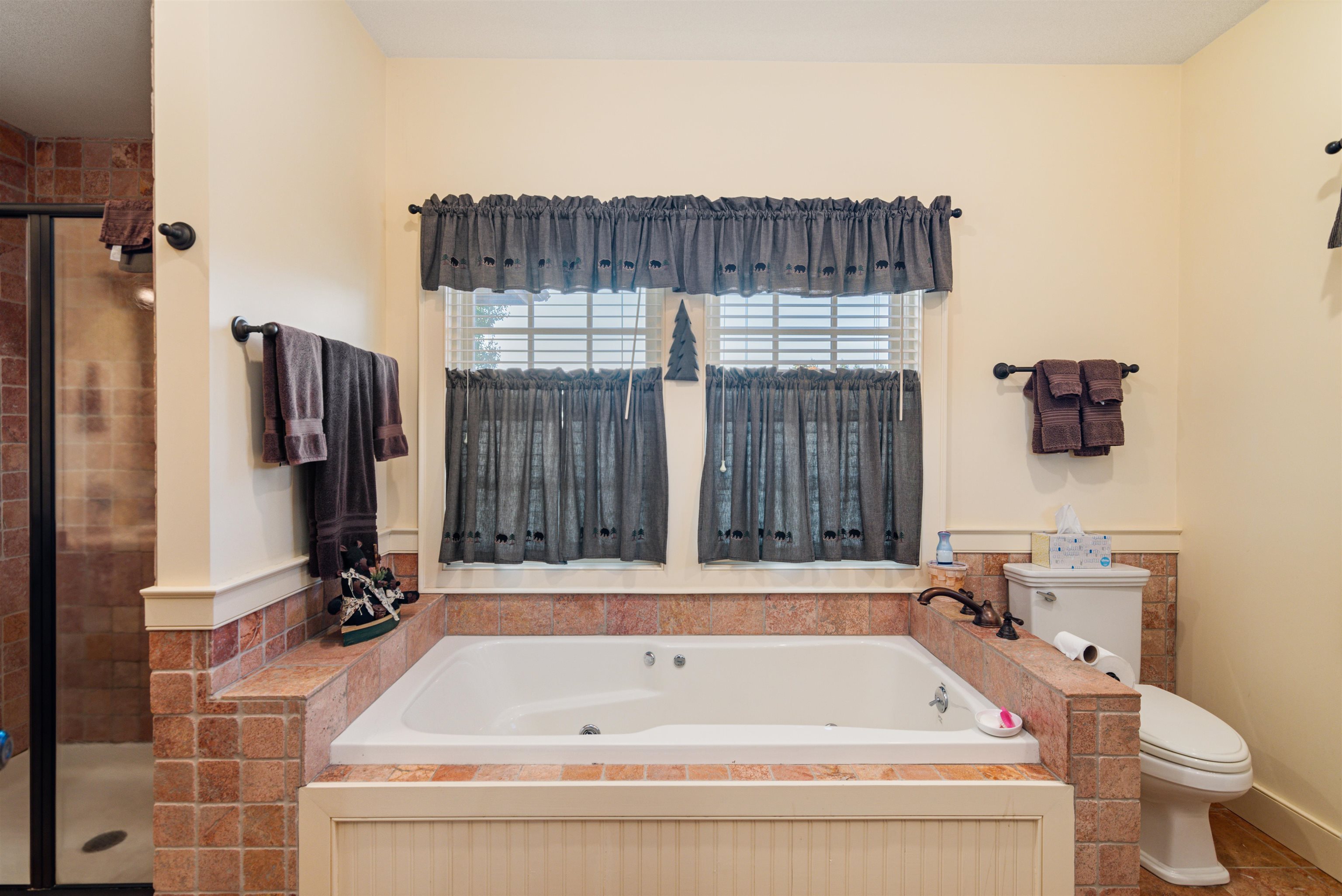 577 Elmore Mountain Road Property Photo 27