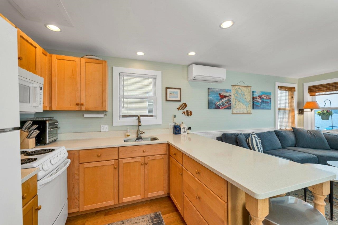 144 Lake Street Property Photo 15