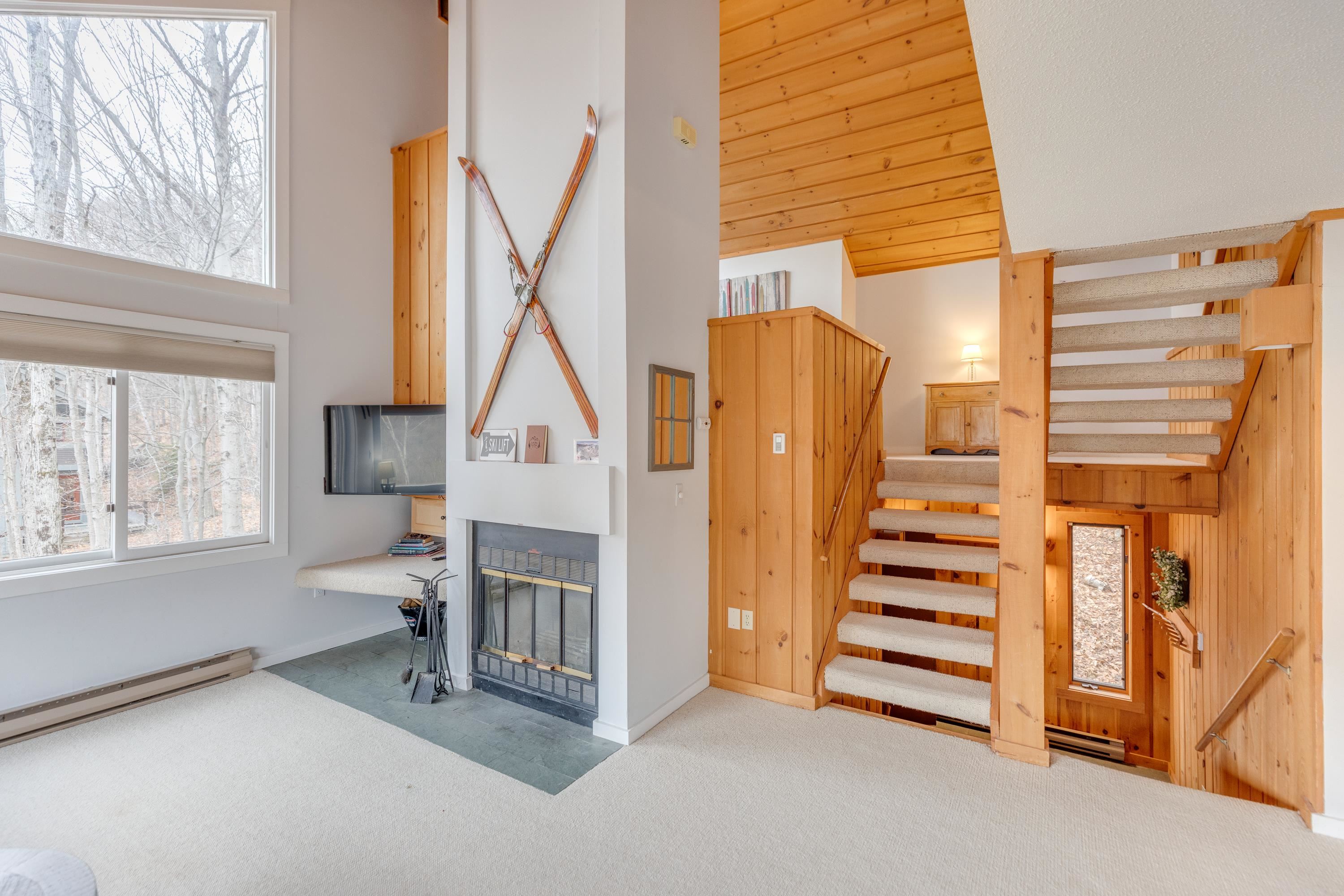 8 Highwood Road Property Photo 4