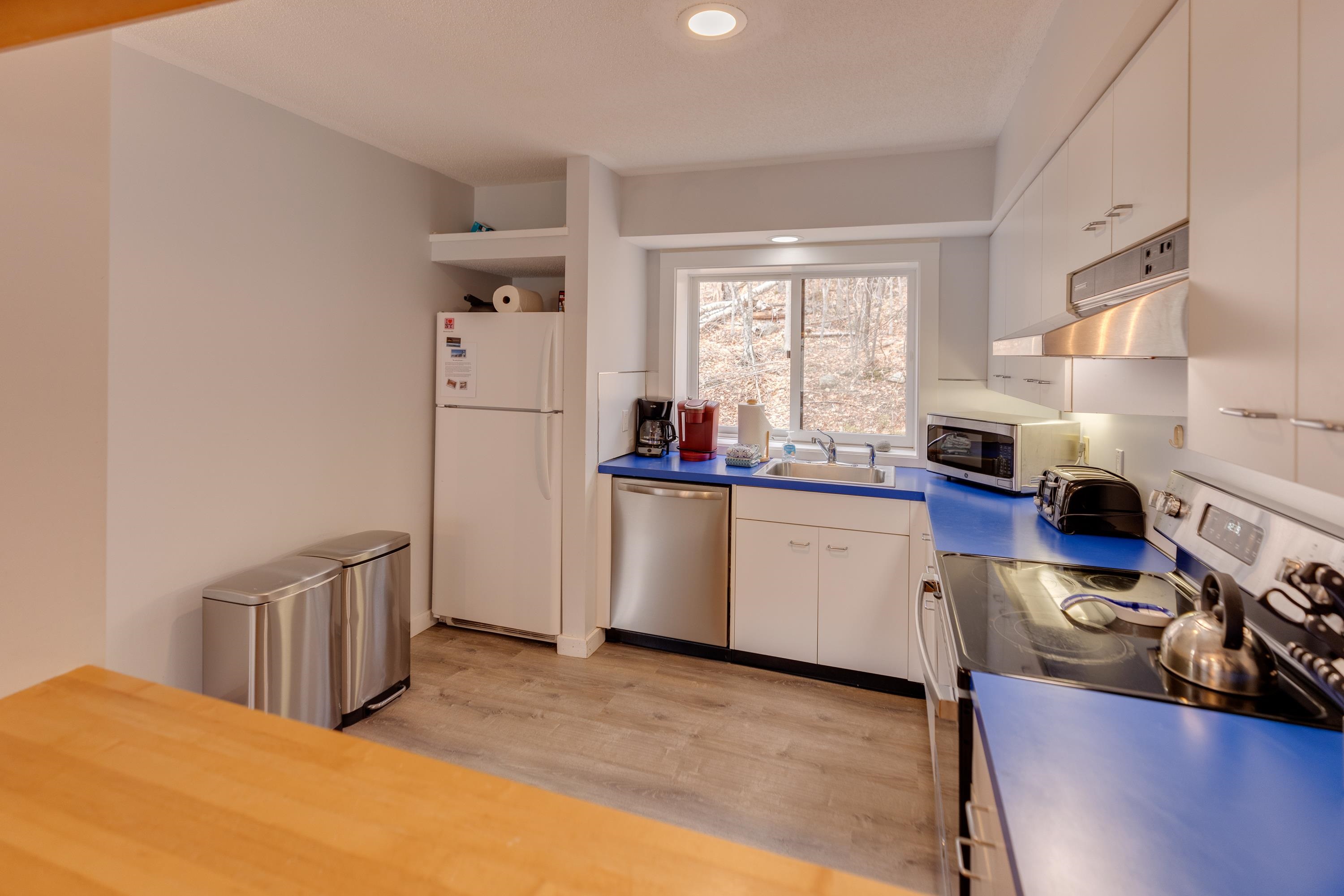 8 Highwood Road Property Photo 7
