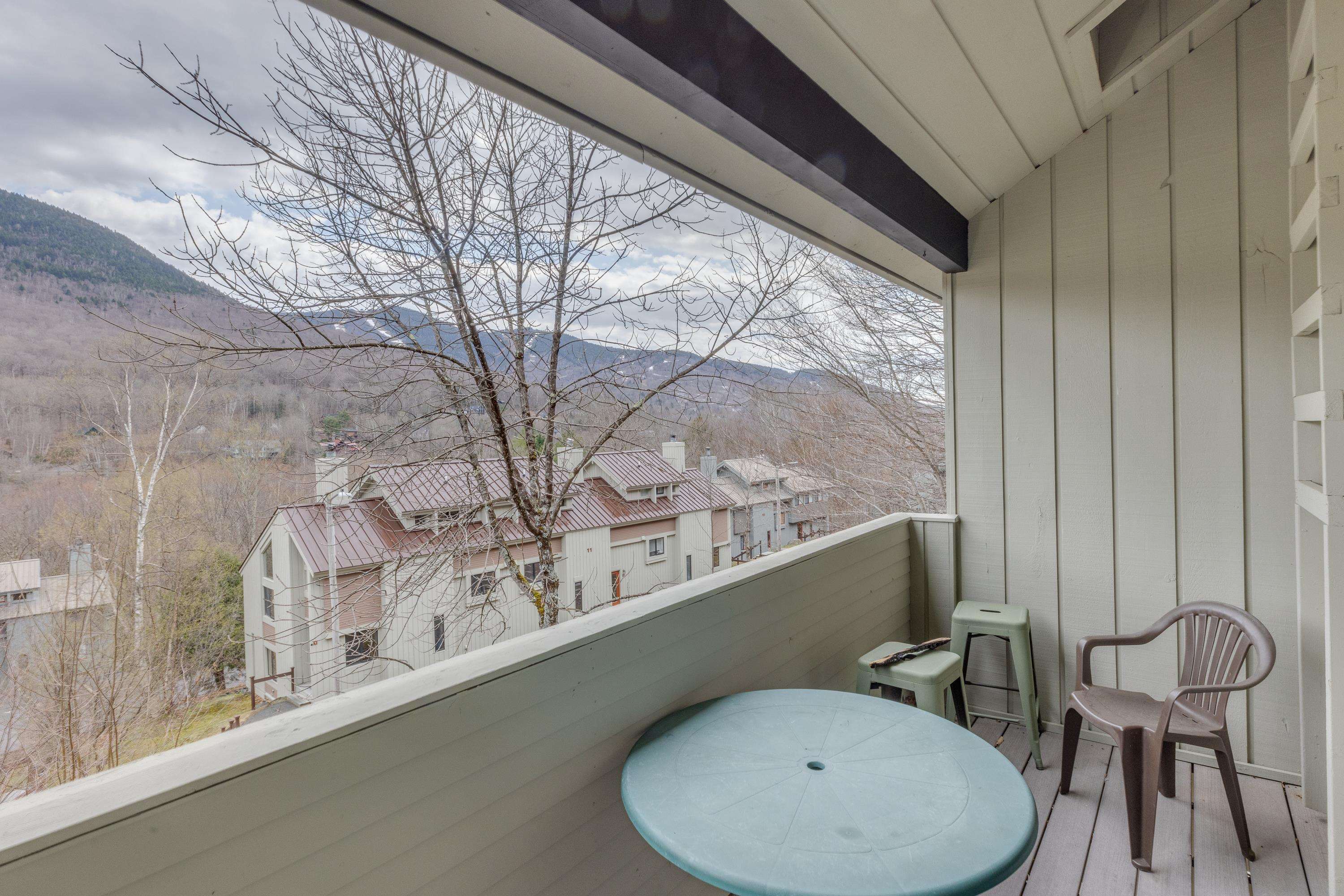 8 Highwood Road Property Photo 10
