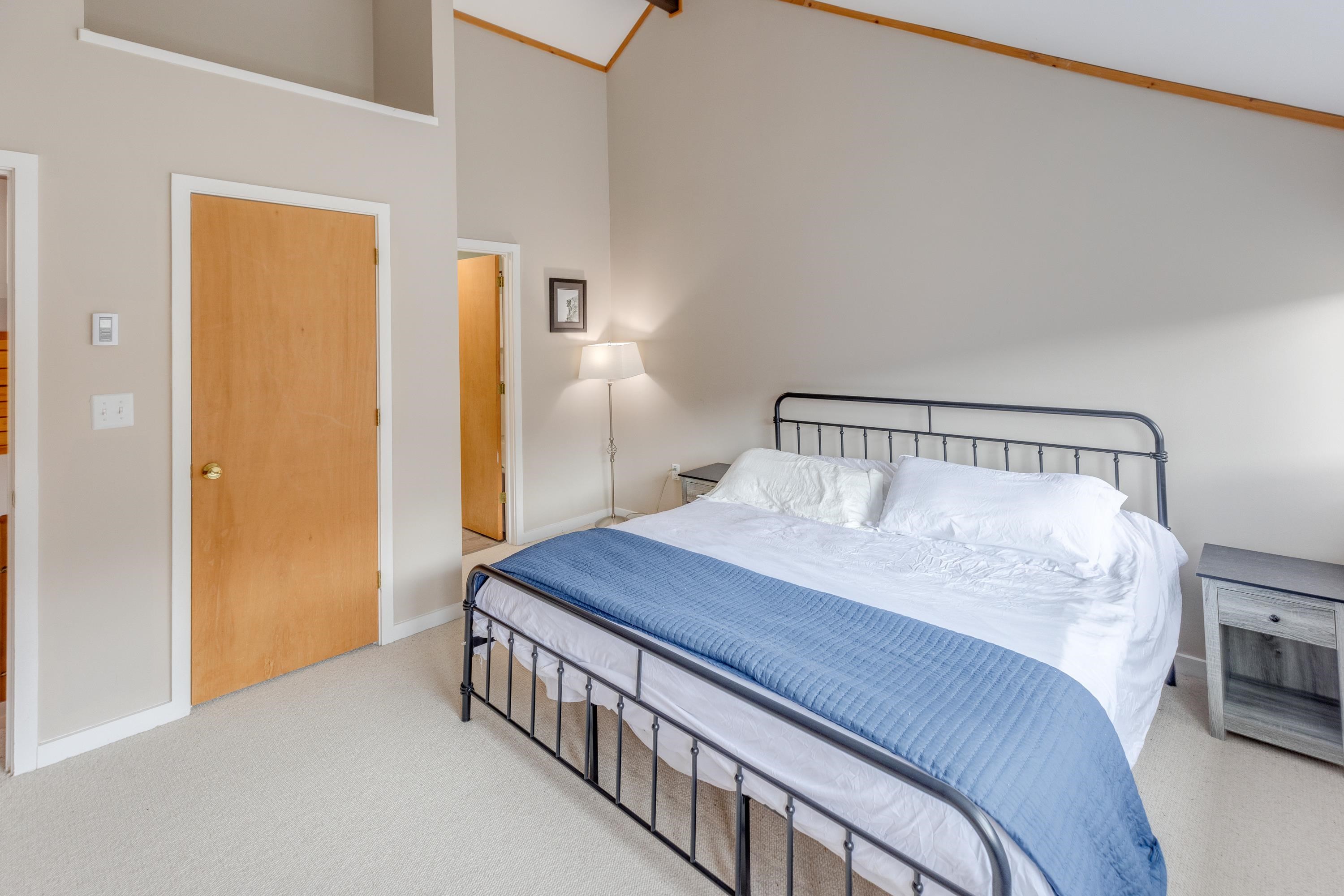 8 Highwood Road Property Photo 15