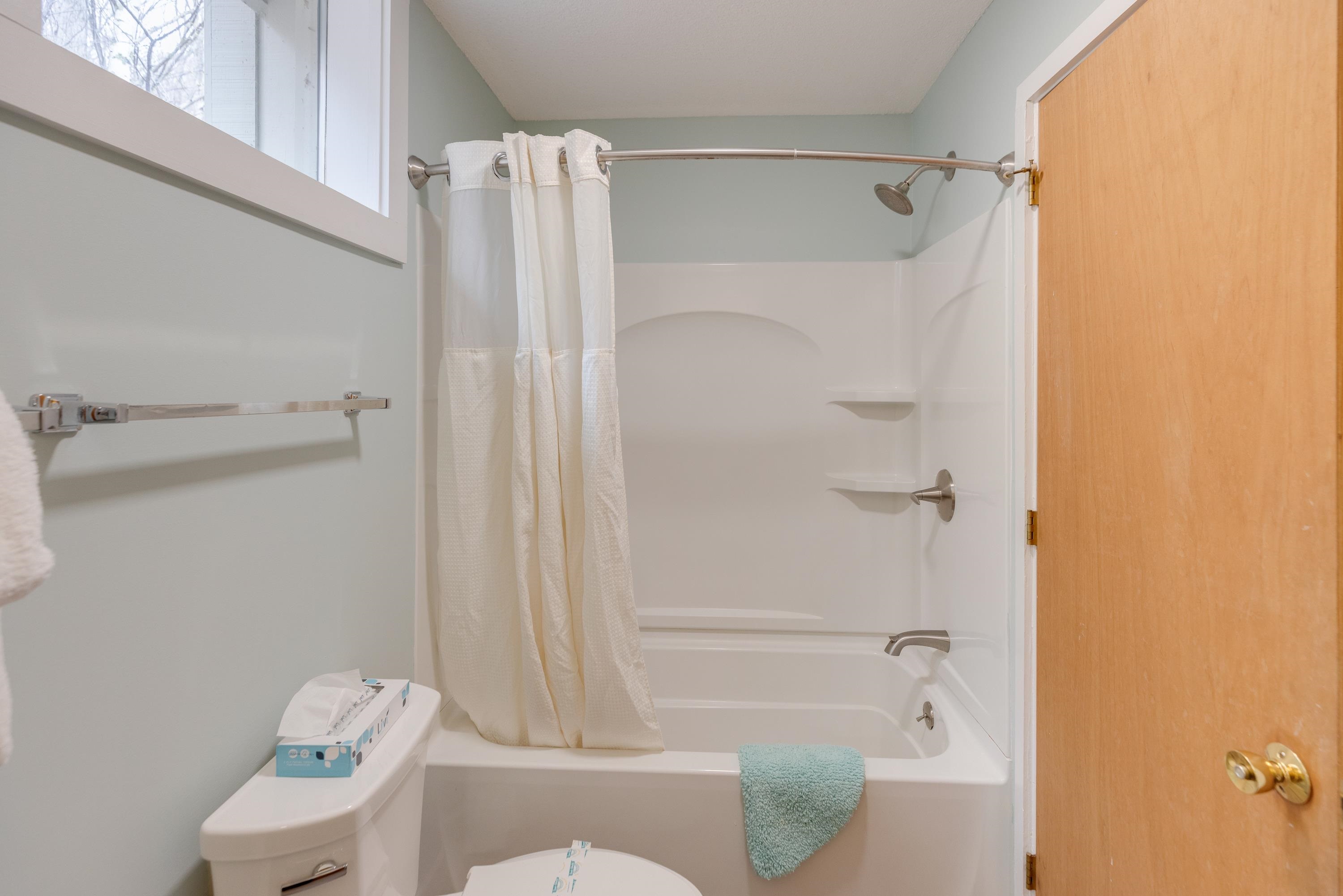 8 Highwood Road Property Photo 18