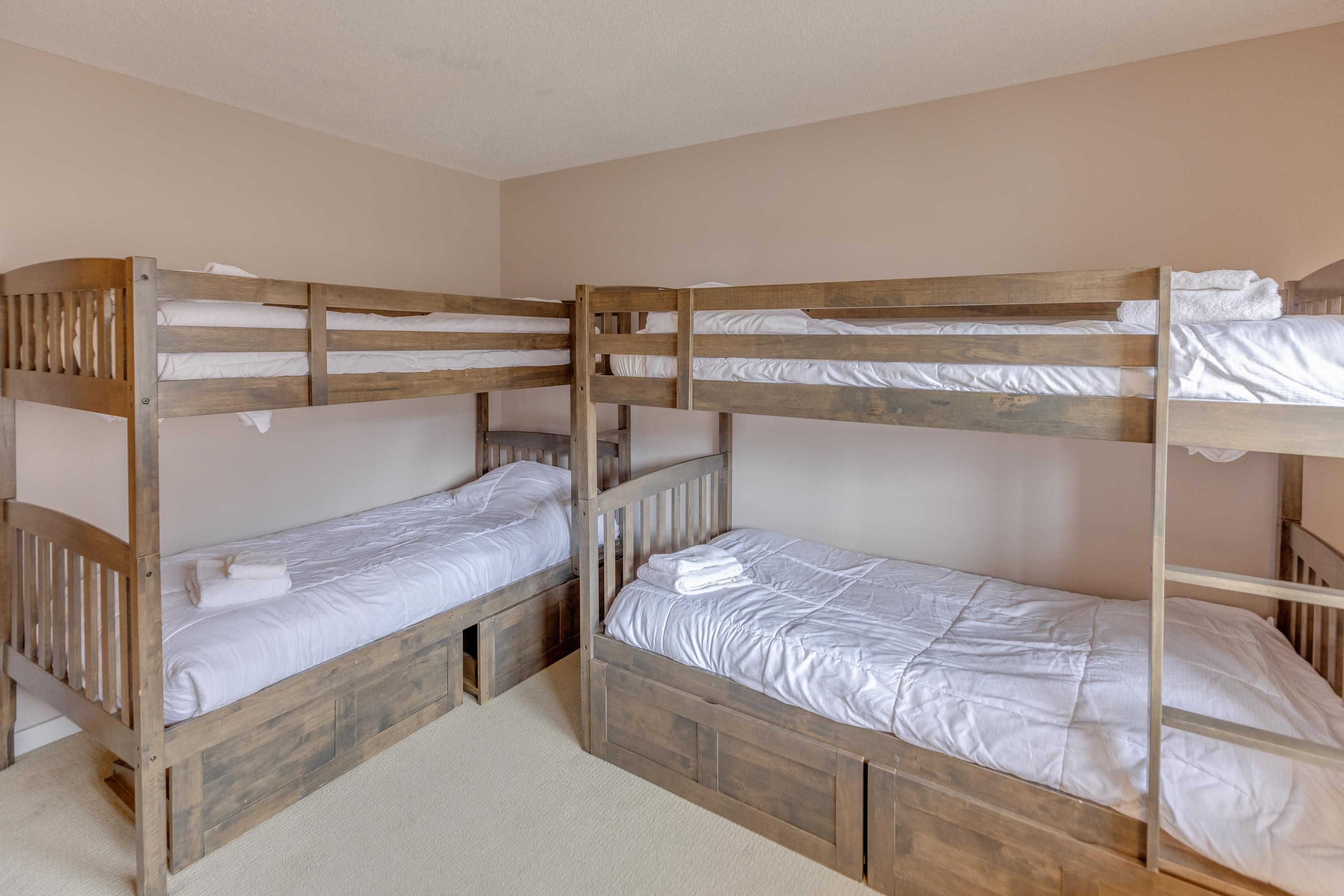 8 Highwood Road Property Photo 20