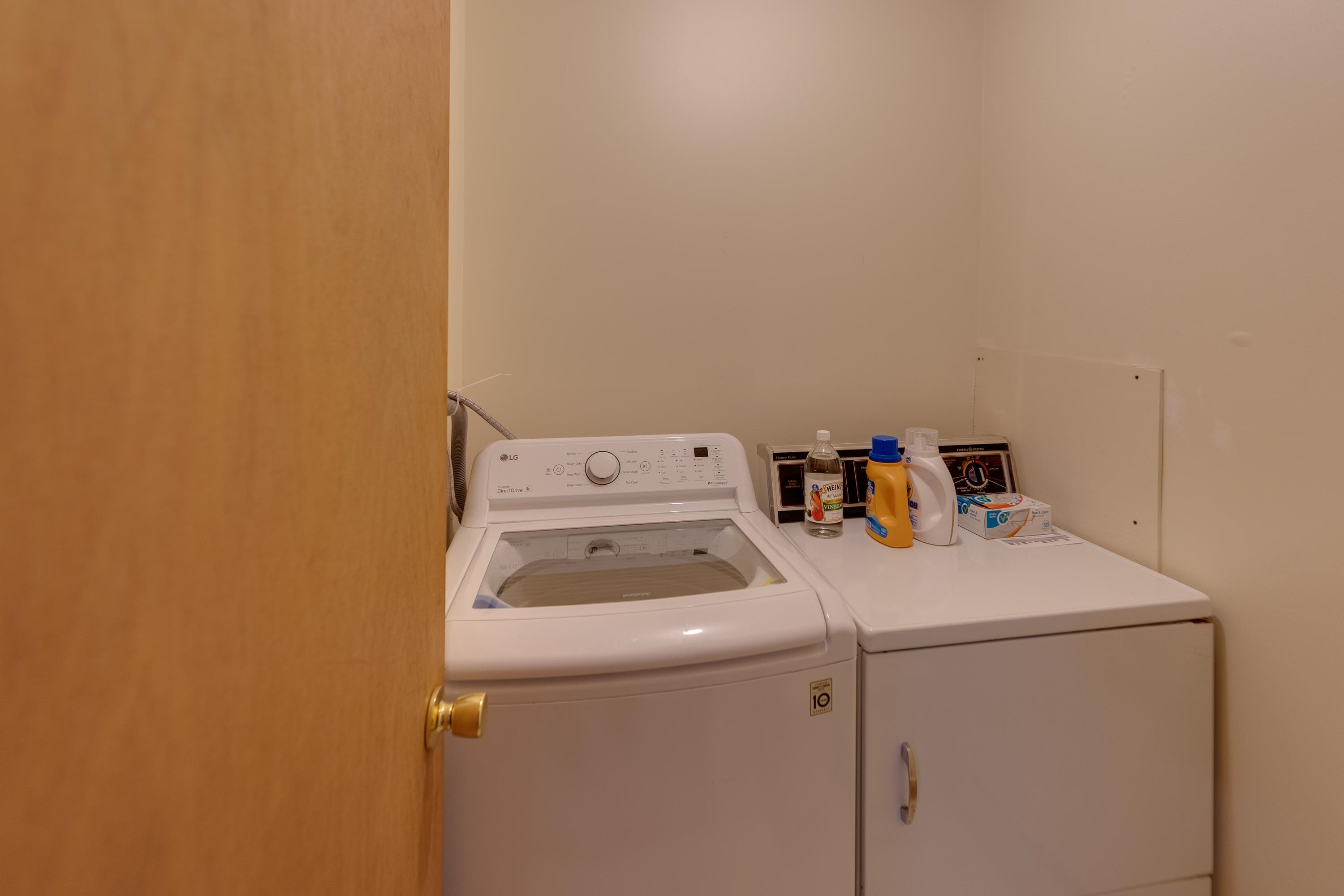 8 Highwood Road Property Photo 25