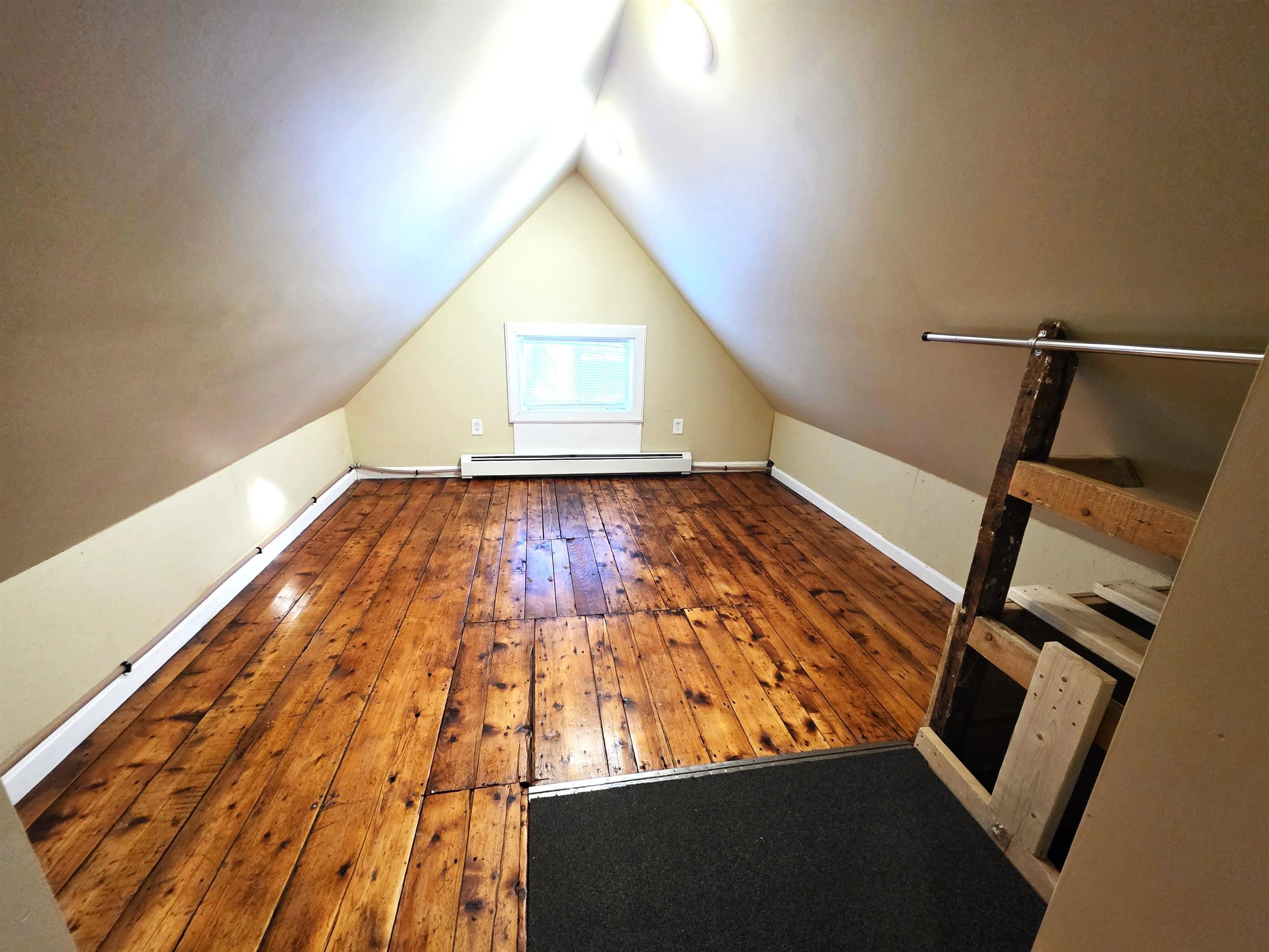 729 Pine Street Property Photo 17