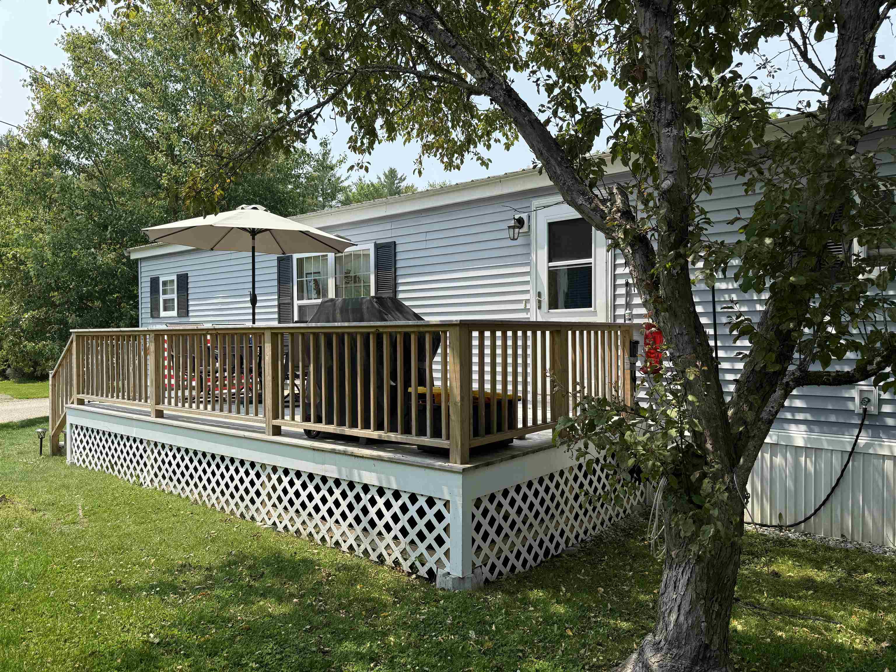 8 Sir Lancelot Drive Property Photo 1