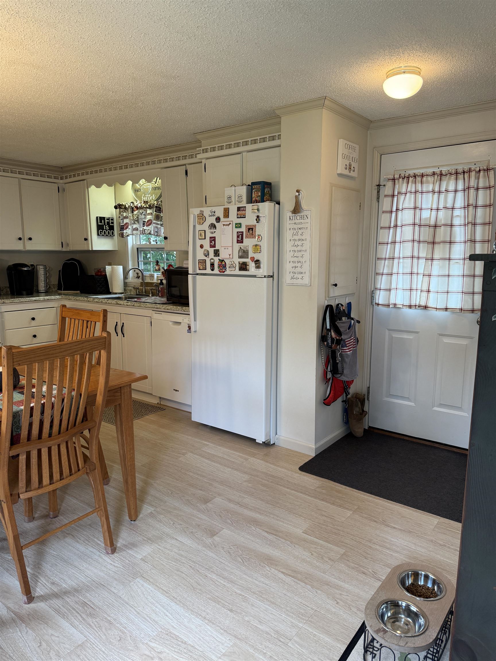 8 Sir Lancelot Drive Property Photo 7