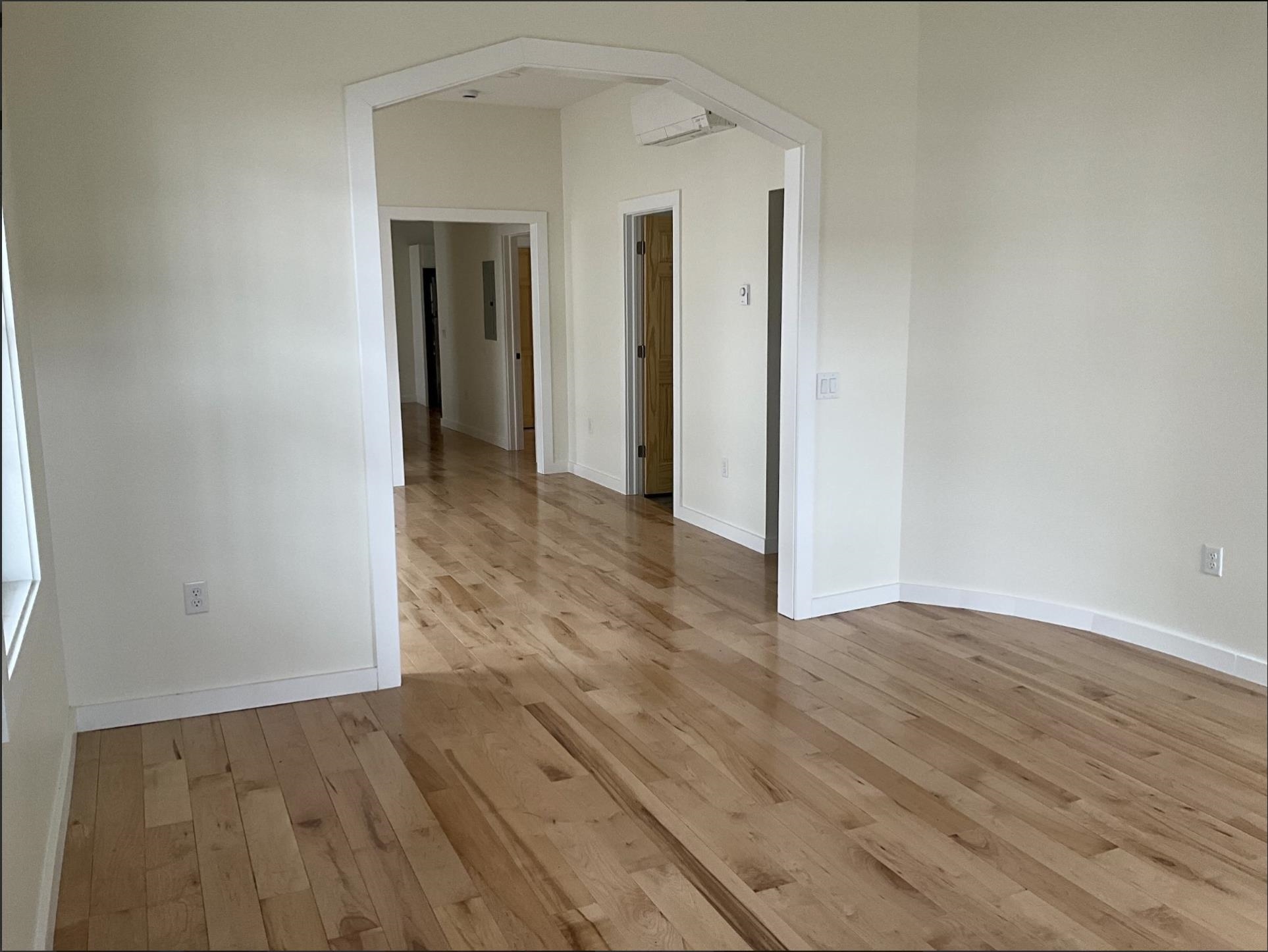 90 Elm Street Property Photo 11