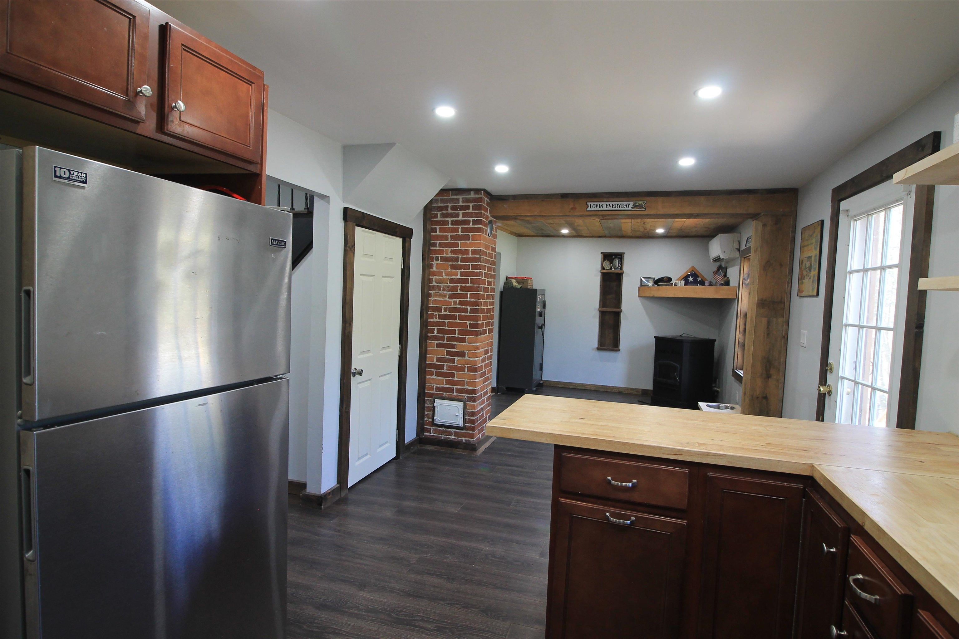 21 Mirror Lake Road Property Photo 17
