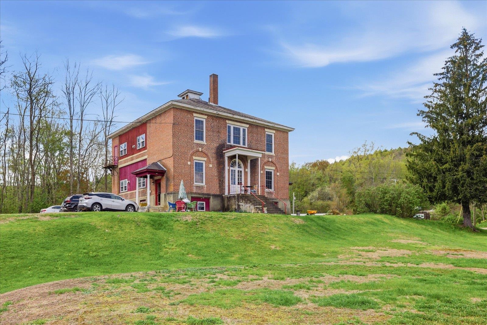 406 Back Ashuelot Road Property Photo 1