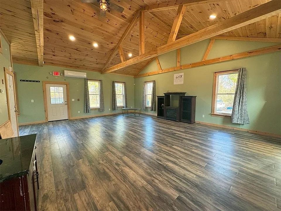 400 River Street Property Photo 6