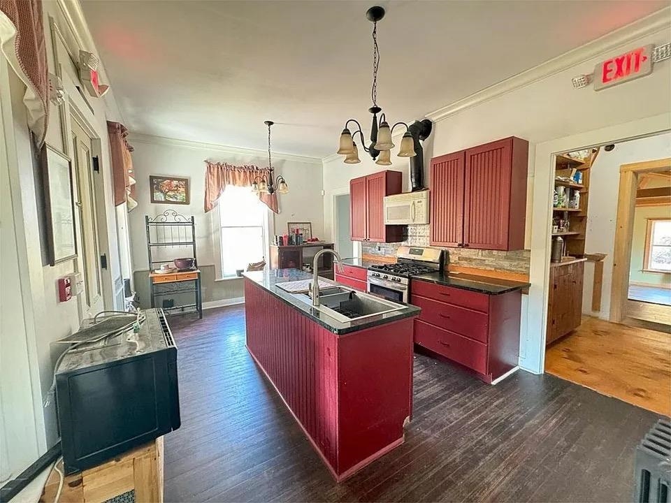 400 River Street Property Photo 9