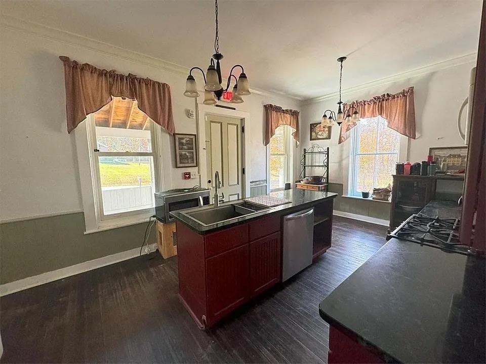 400 River Street Property Photo 11