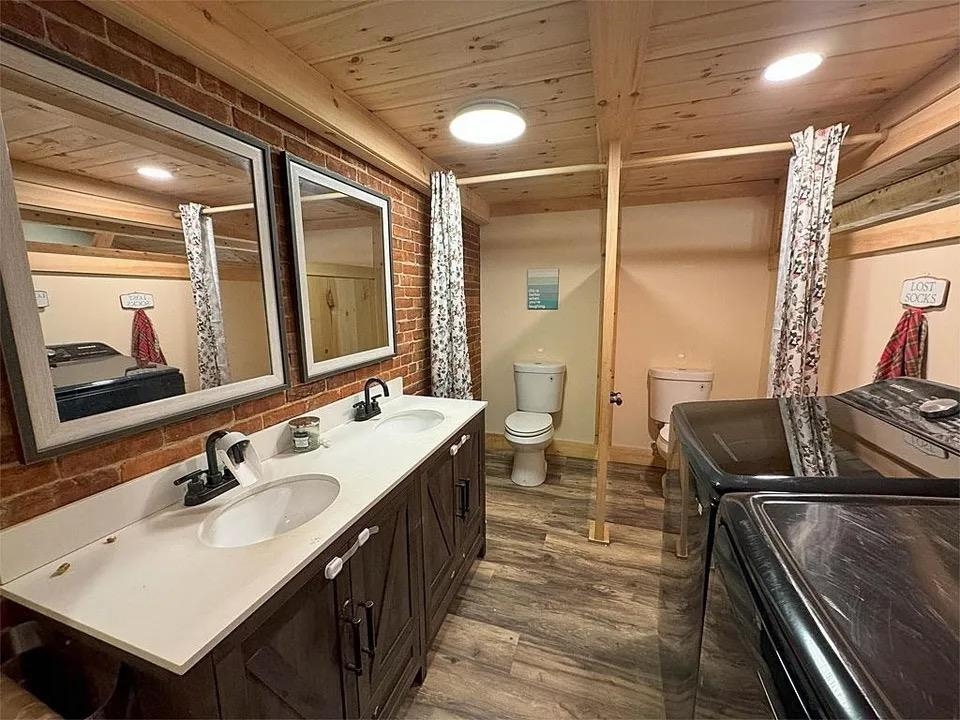 400 River Street Property Photo 14