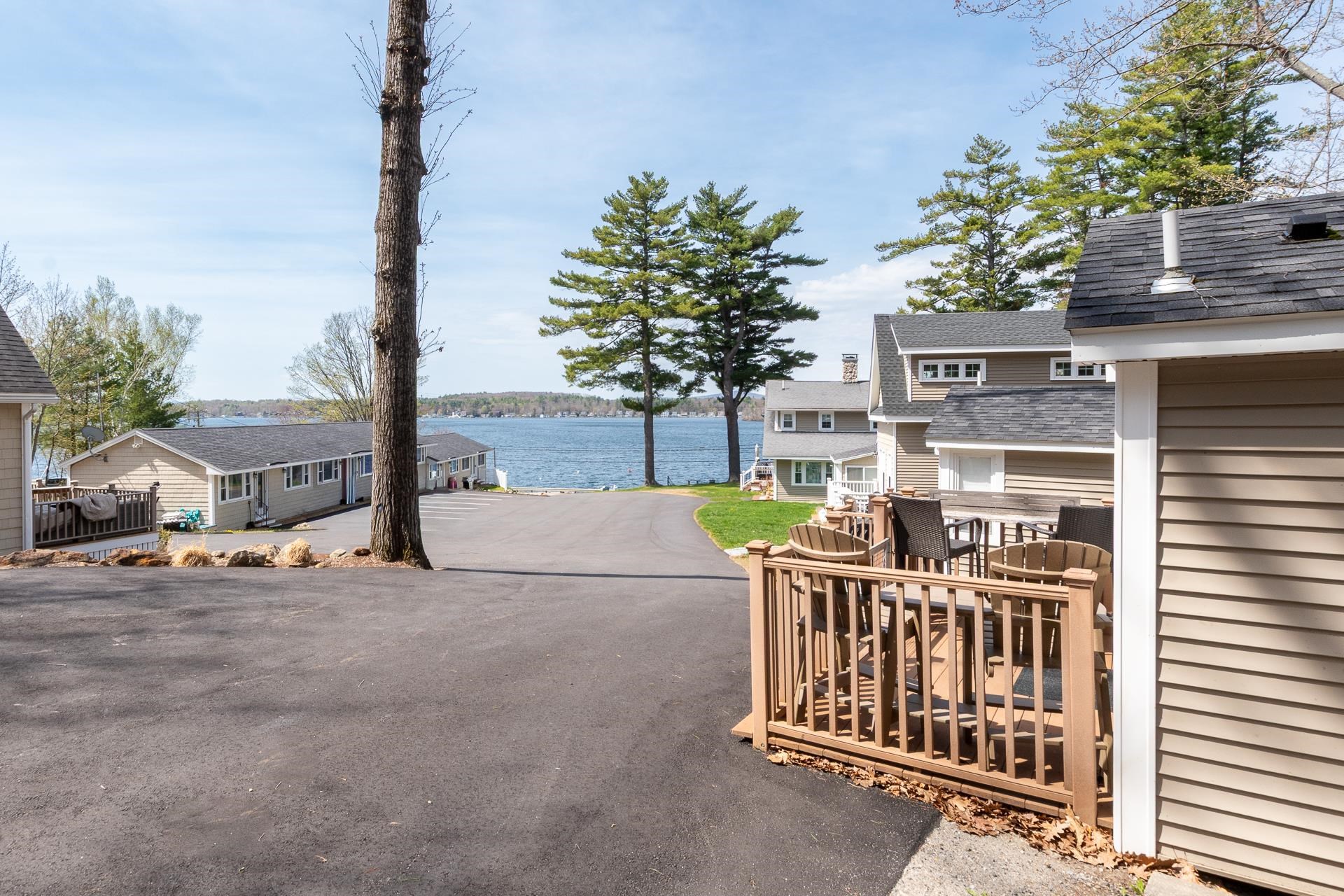 277 Weirs Boulevard Property Photo 4