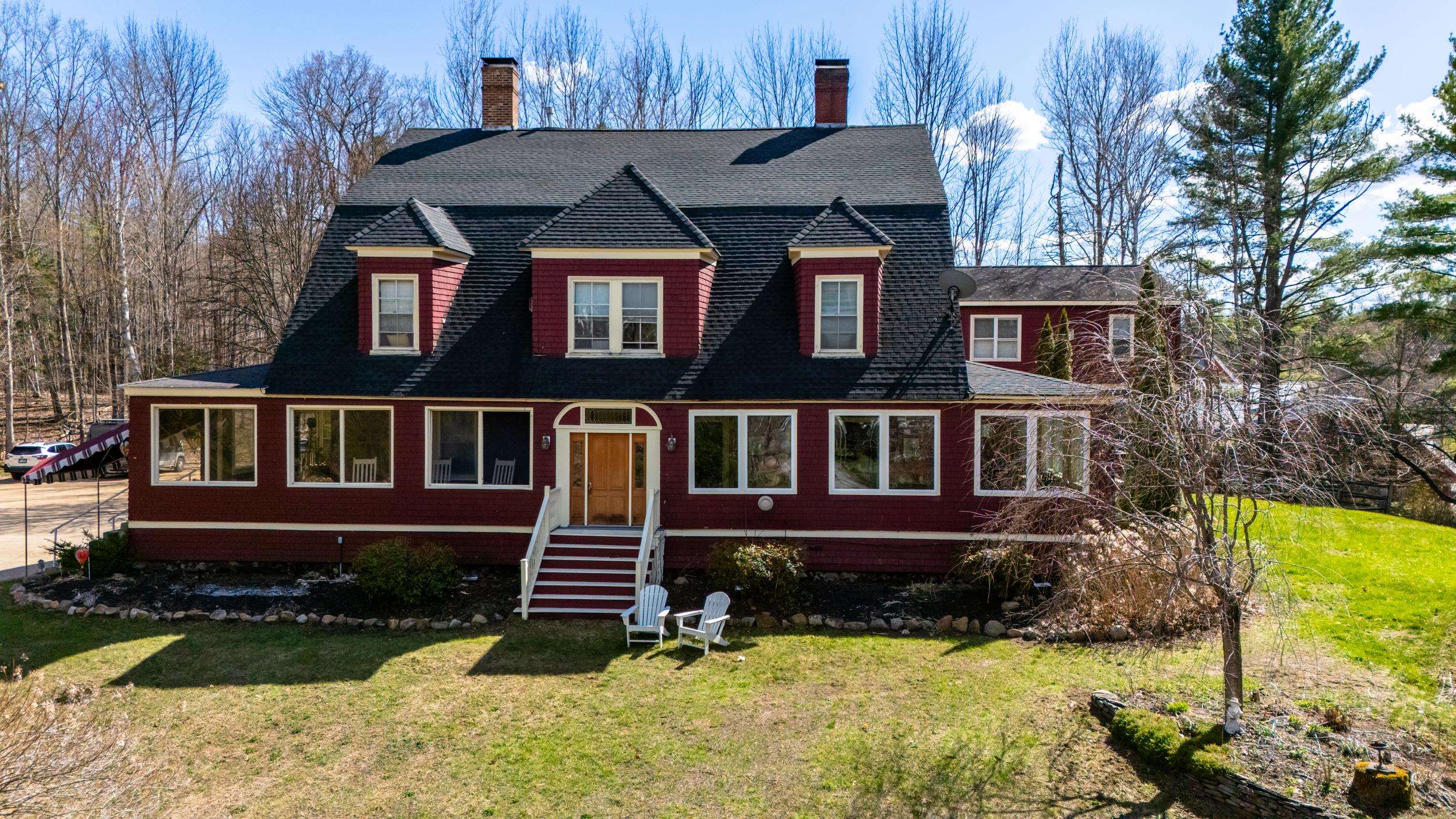 12 Thorn Hill Road Property Photo 4
