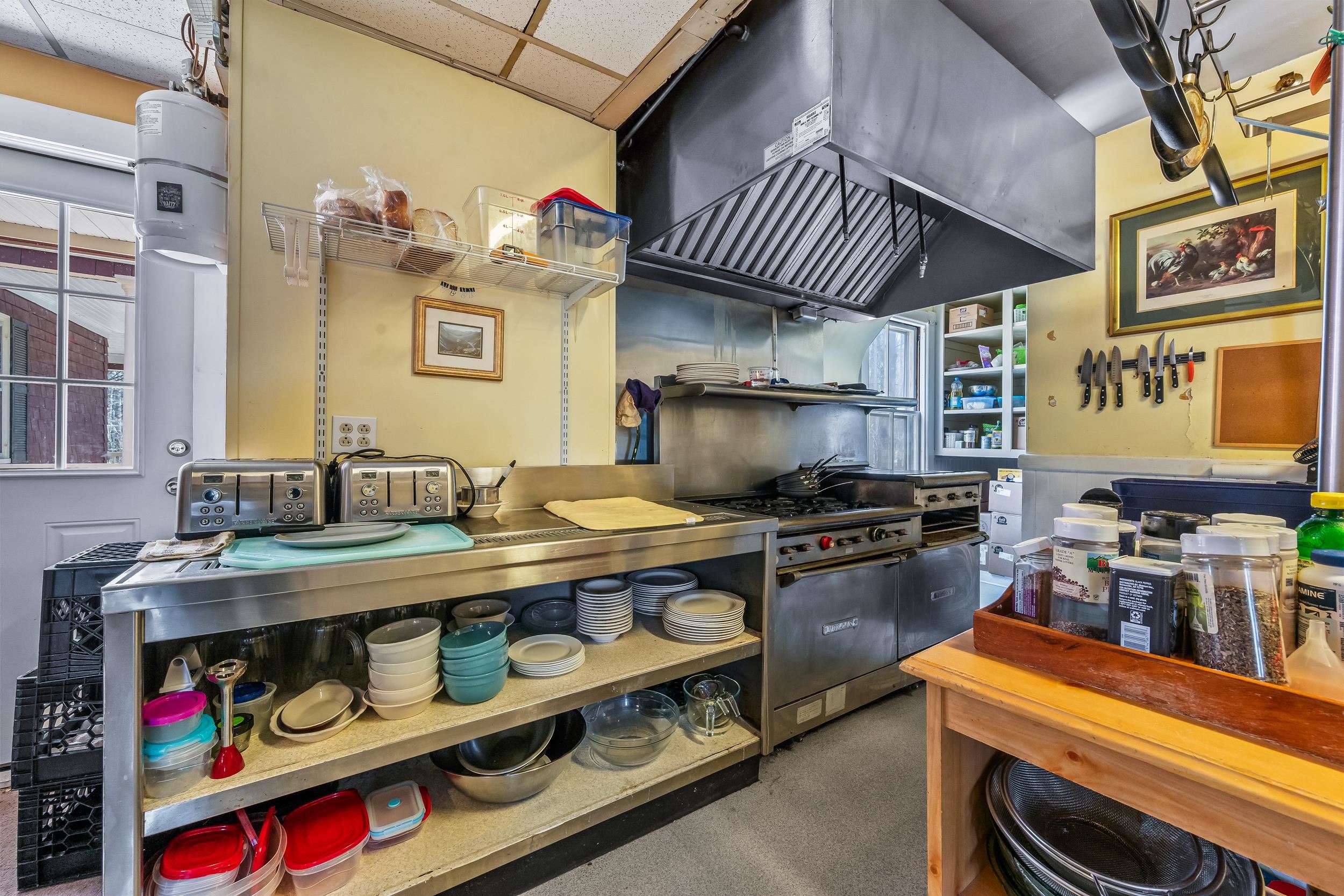 12 Thorn Hill Road Property Photo 16