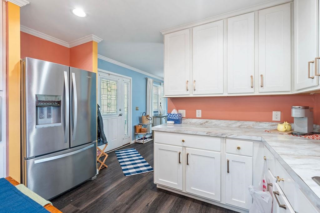 27 Hayes Park Property Photo 8