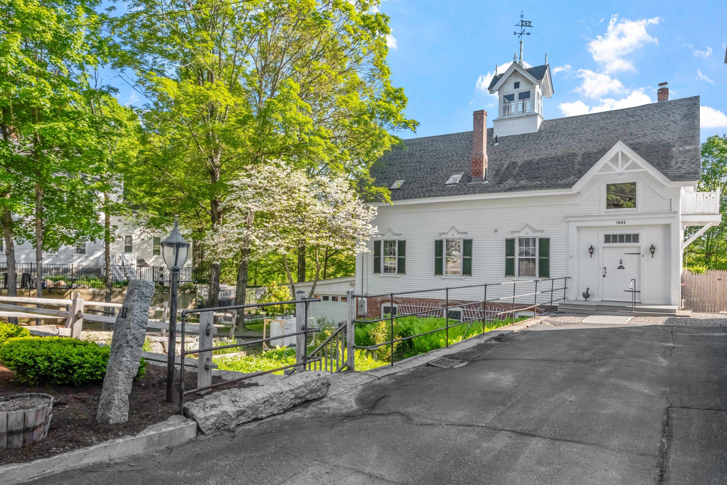 11 Highland Street Property Photo 1