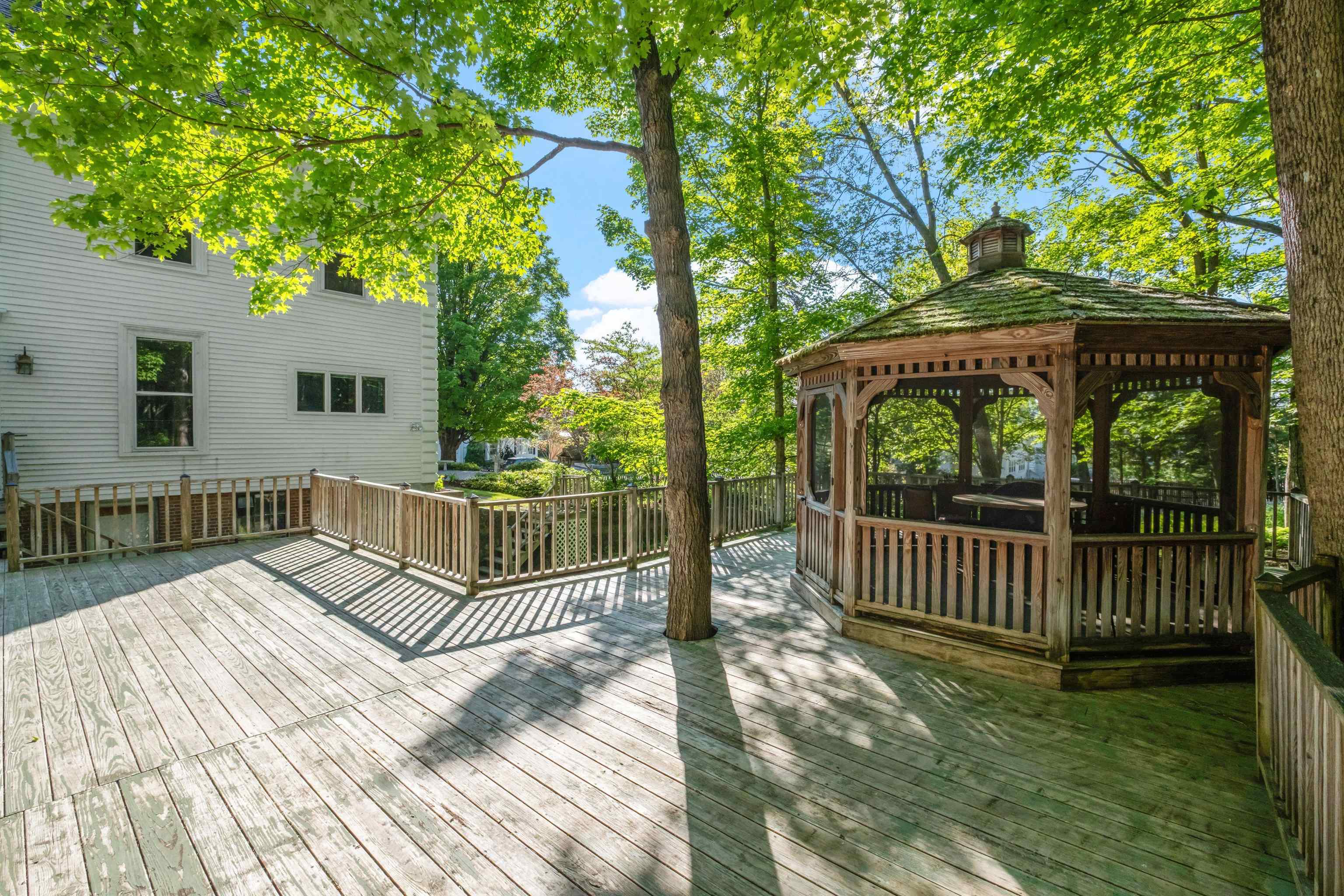 12 Highland Street Property Photo 49