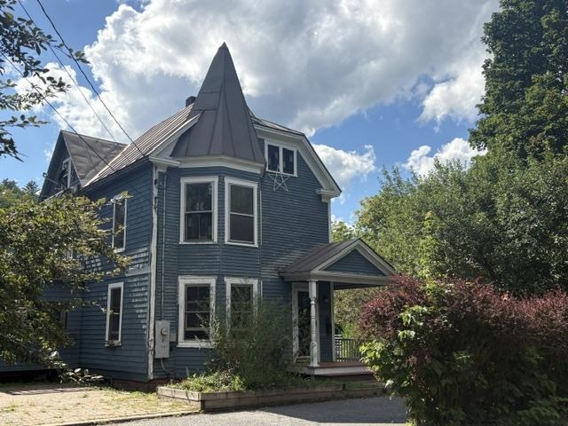 11 Maple Street Property Photo 1