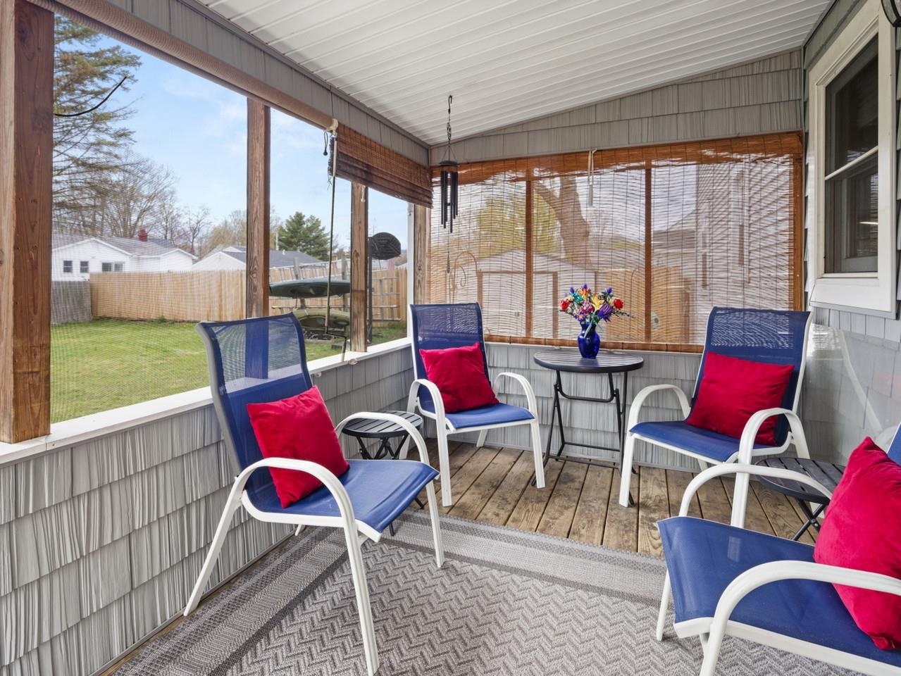 2083 North Avenue Property Photo 4