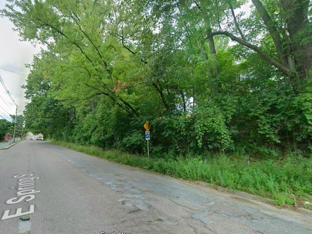 165 E Spring Street Property Photo 3