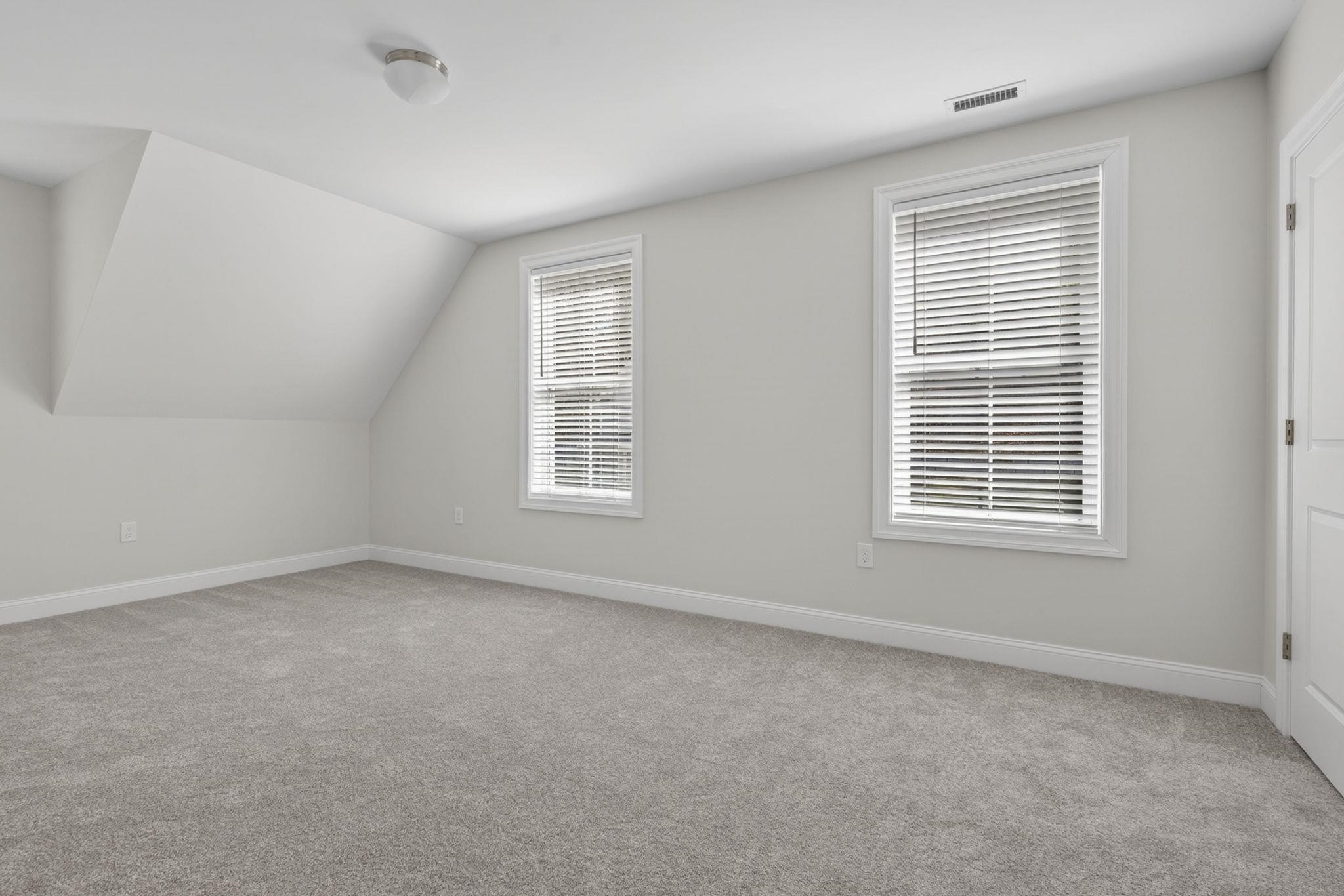 13 Woodmans Lane Property Photo 25