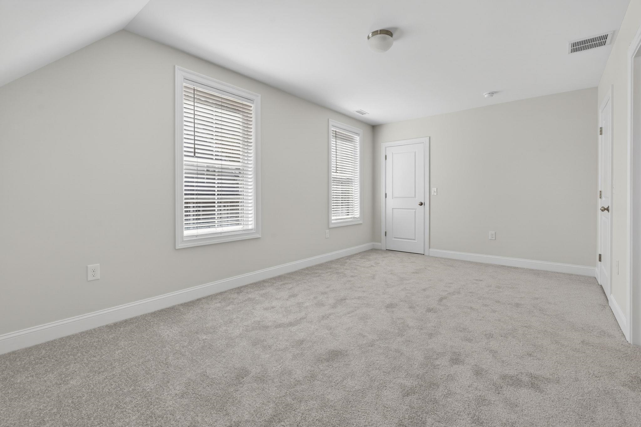 13 Woodmans Lane Property Photo 27